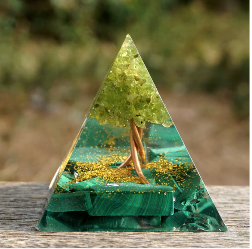 Orgonite pyramide Malachite - Changement de vie