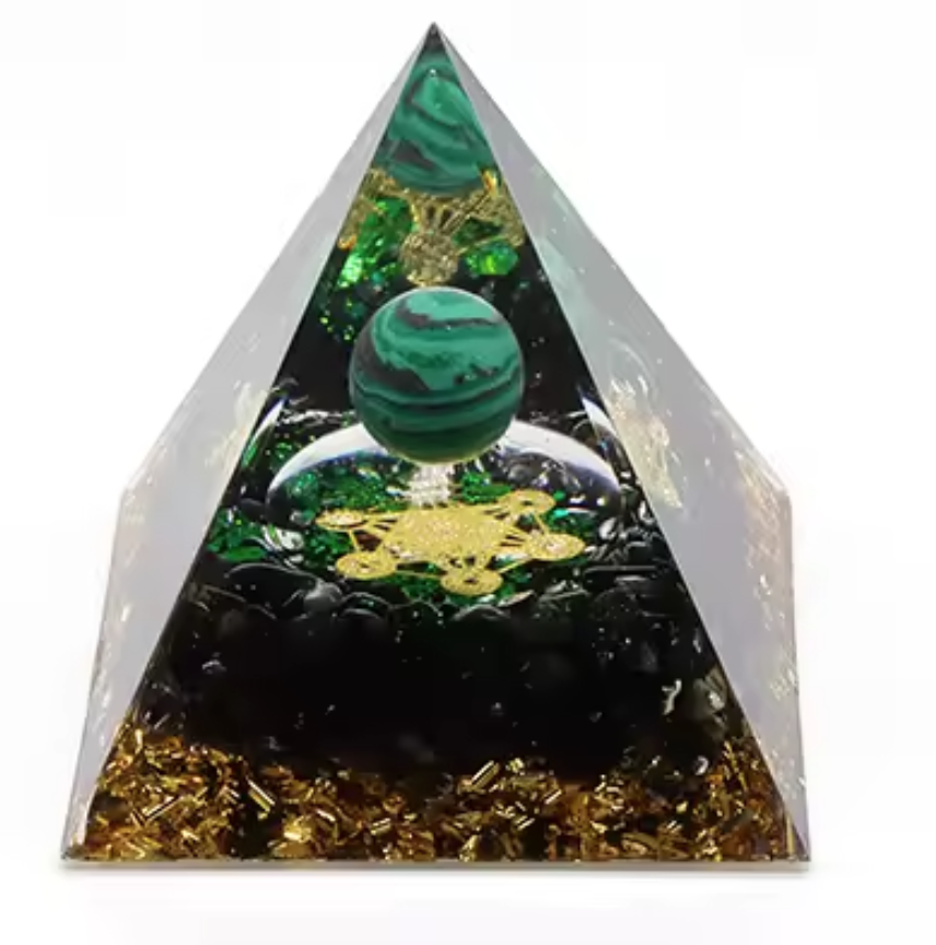 Orgonite pyramide Aventurine - Chance et Prospérité
