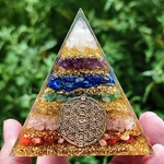 Pyramide-en-orgonite-des-sept-chakras-EMF-objets-d-coratifs-de-m-ditation-et-yoga-en