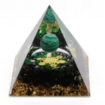 Orgonite pyramide Aventurine - Chance - émotions - chakras