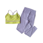 Mudra-ensemble de yoga coloré vert parme