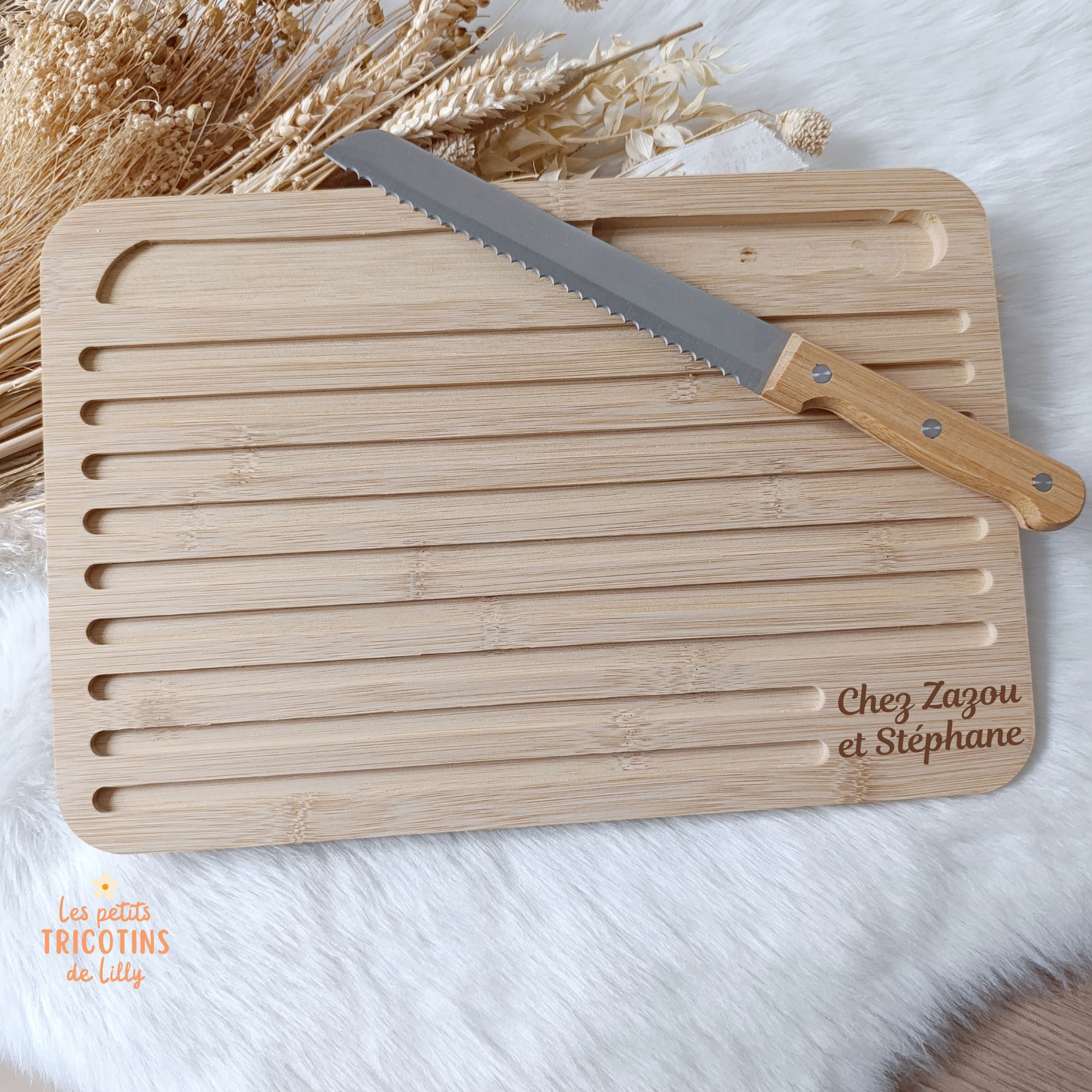 PLANCHE A PAIN PERSONNALISEE + COUTEAU