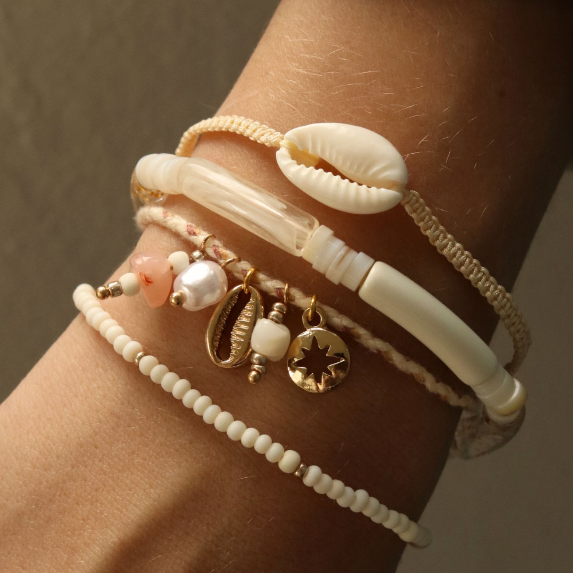 maxi-boîte-perles-apprêts-pina-colada-kit-bijoux-diy-cadeau-loisirs-créatifs (4)