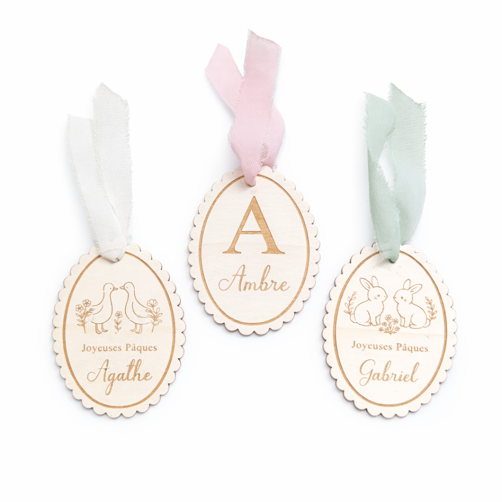 medaillon-paques-personnalise-bois-prenom-message