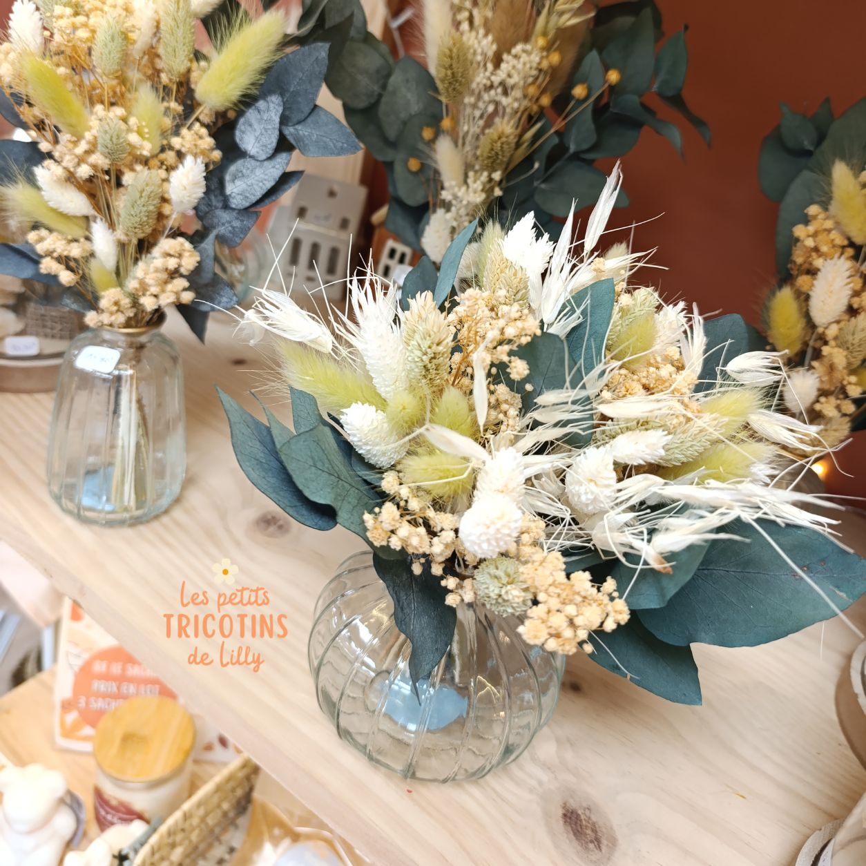 centre-table-fleurs-sechees-noemie-vert-beige-blanc-mariage (2)
