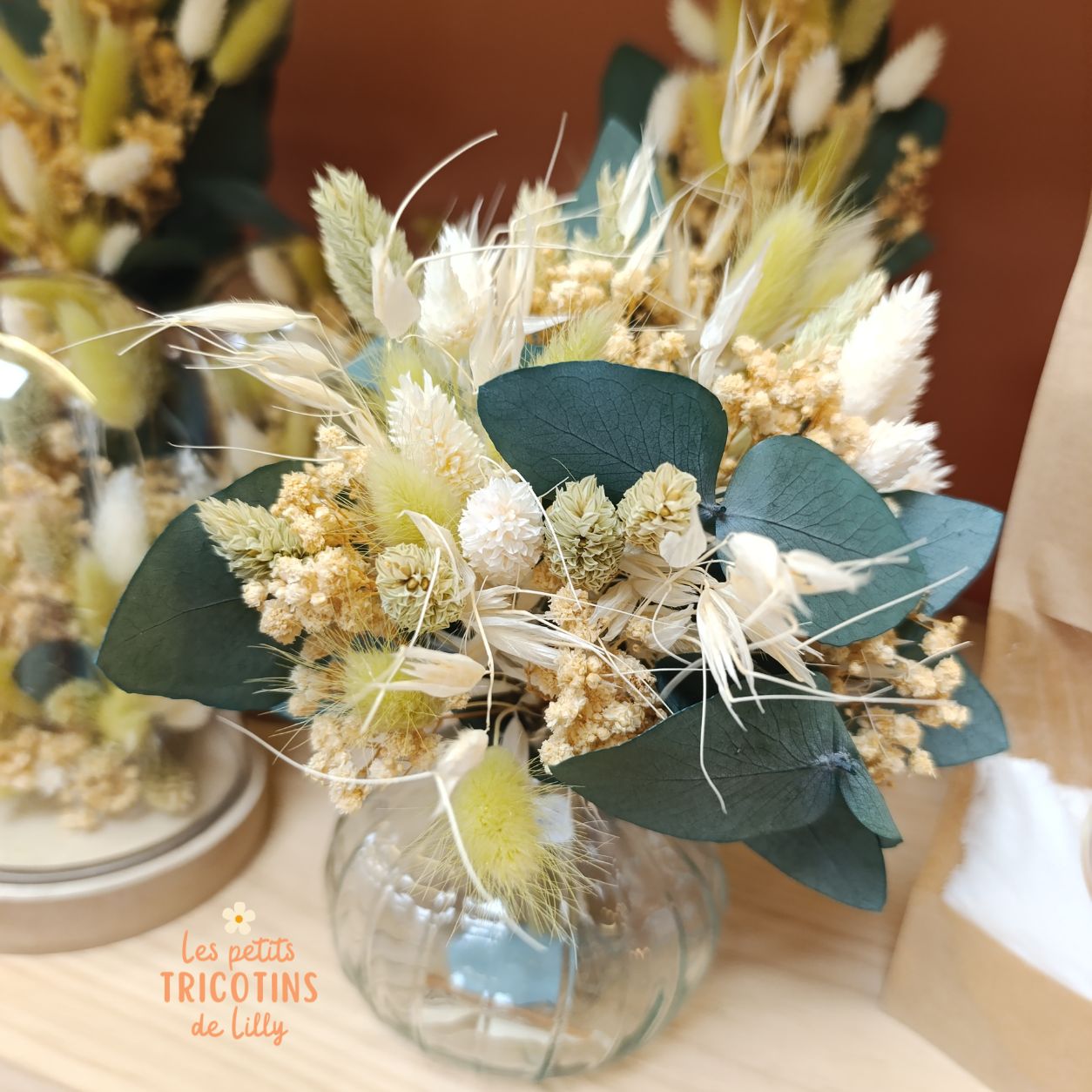 centre-table-fleurs-sechees-noemie-vert-beige-blanc-mariage (3)