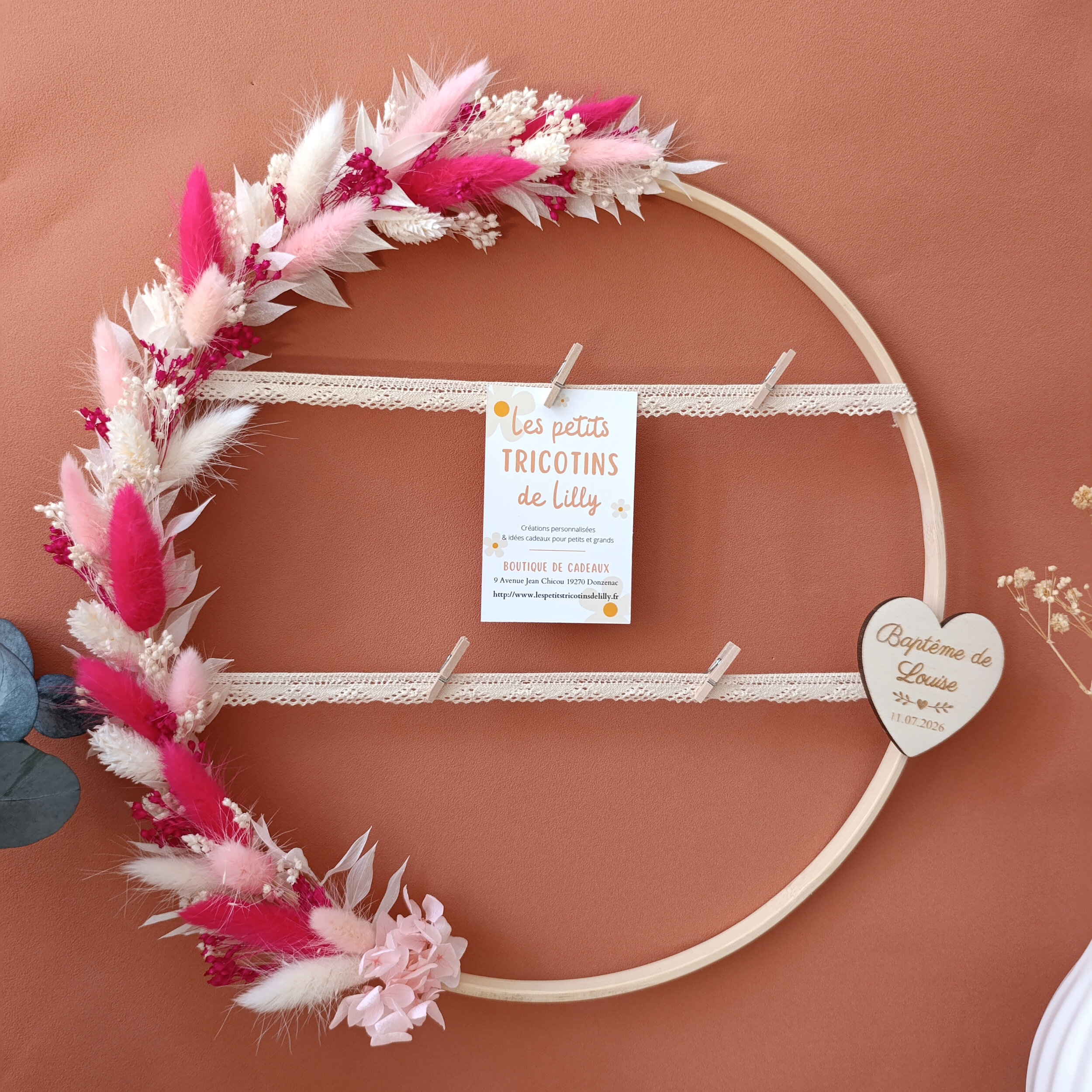 couronne-pele-mele-fleurie-personnalisee-romie-blanc-rose-fuchsia (1)