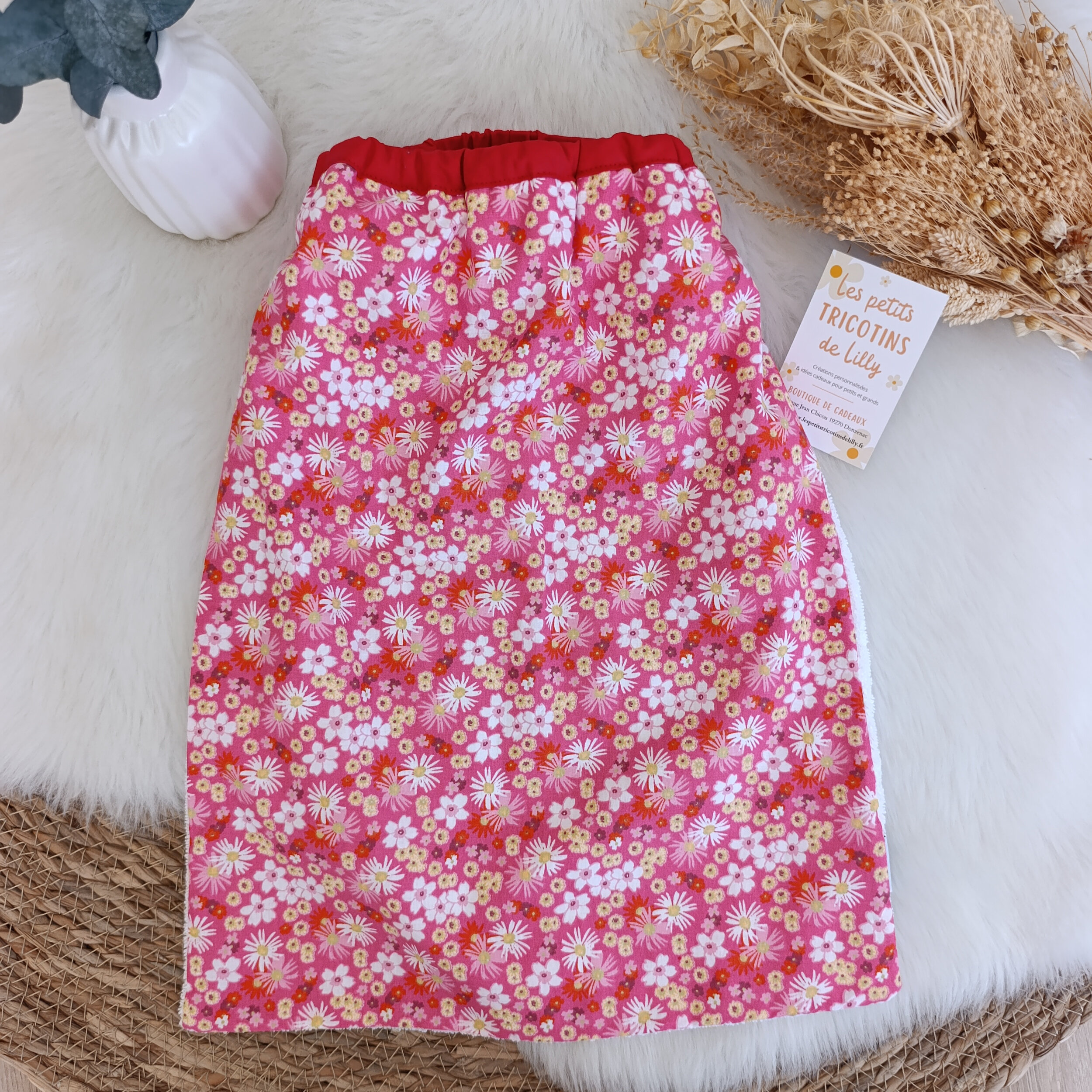 serviette-cantine-grand-bavoir-2-3-4-5-ans-rentree-scolaire-necessaire-cadeau-utile-fleurs-rose