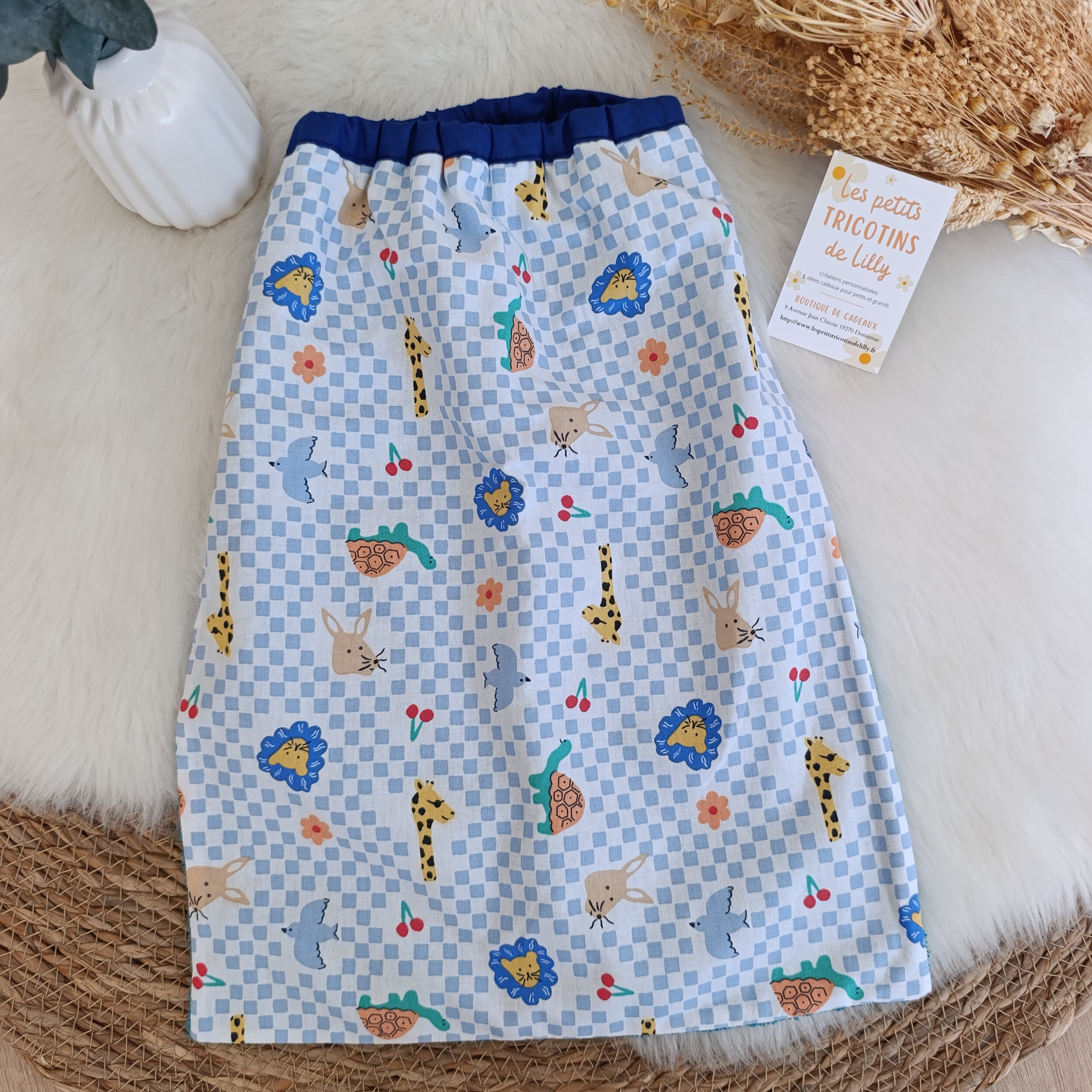 serviette-cantine-grand-bavoir-2-3-4-5-ans-rentree-scolaire-necessaire-cadeau-utile-animaux