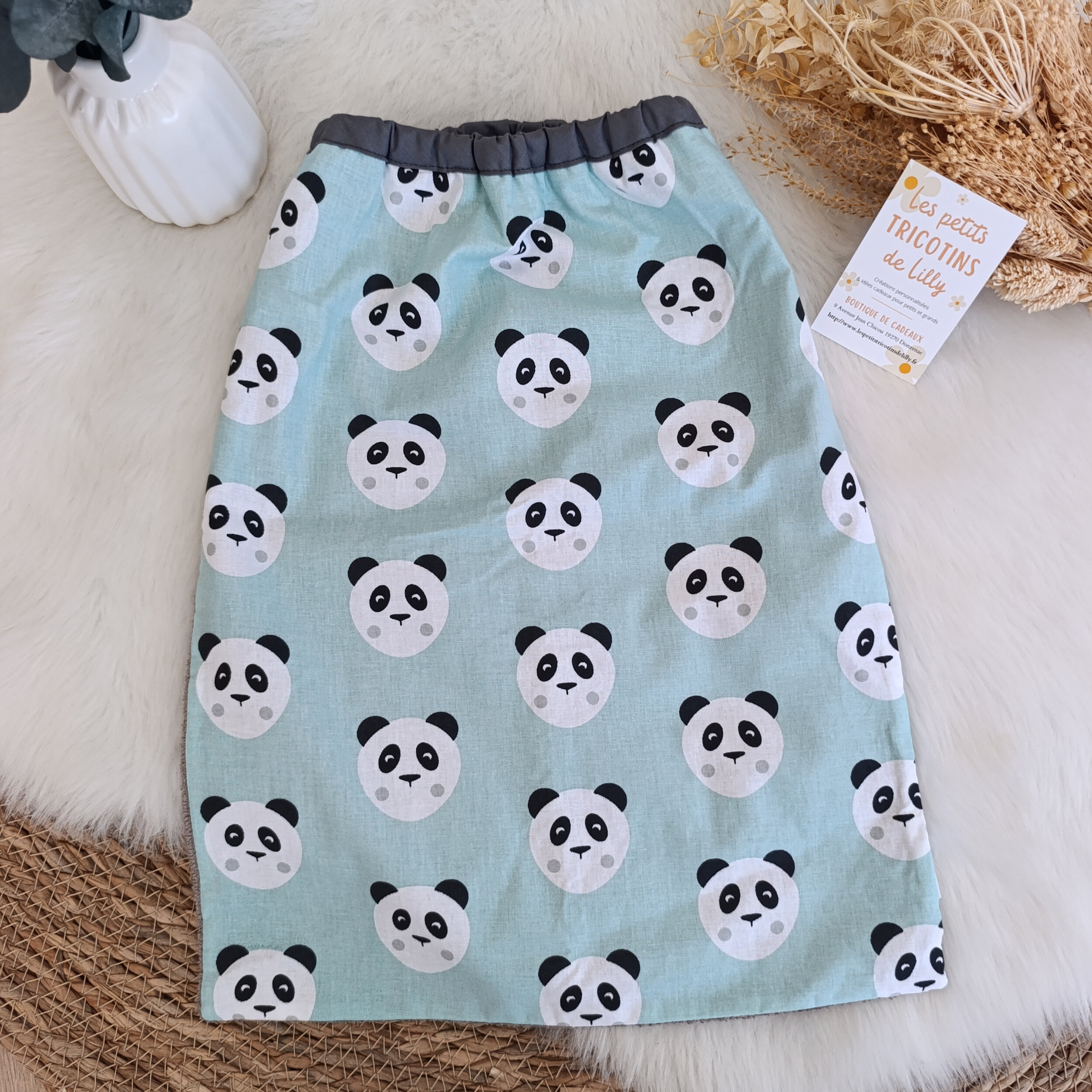 serviette-cantine-grand-bavoir-2-3-4-5-ans-rentree-scolaire-necessaire-cadeau-utile-panda