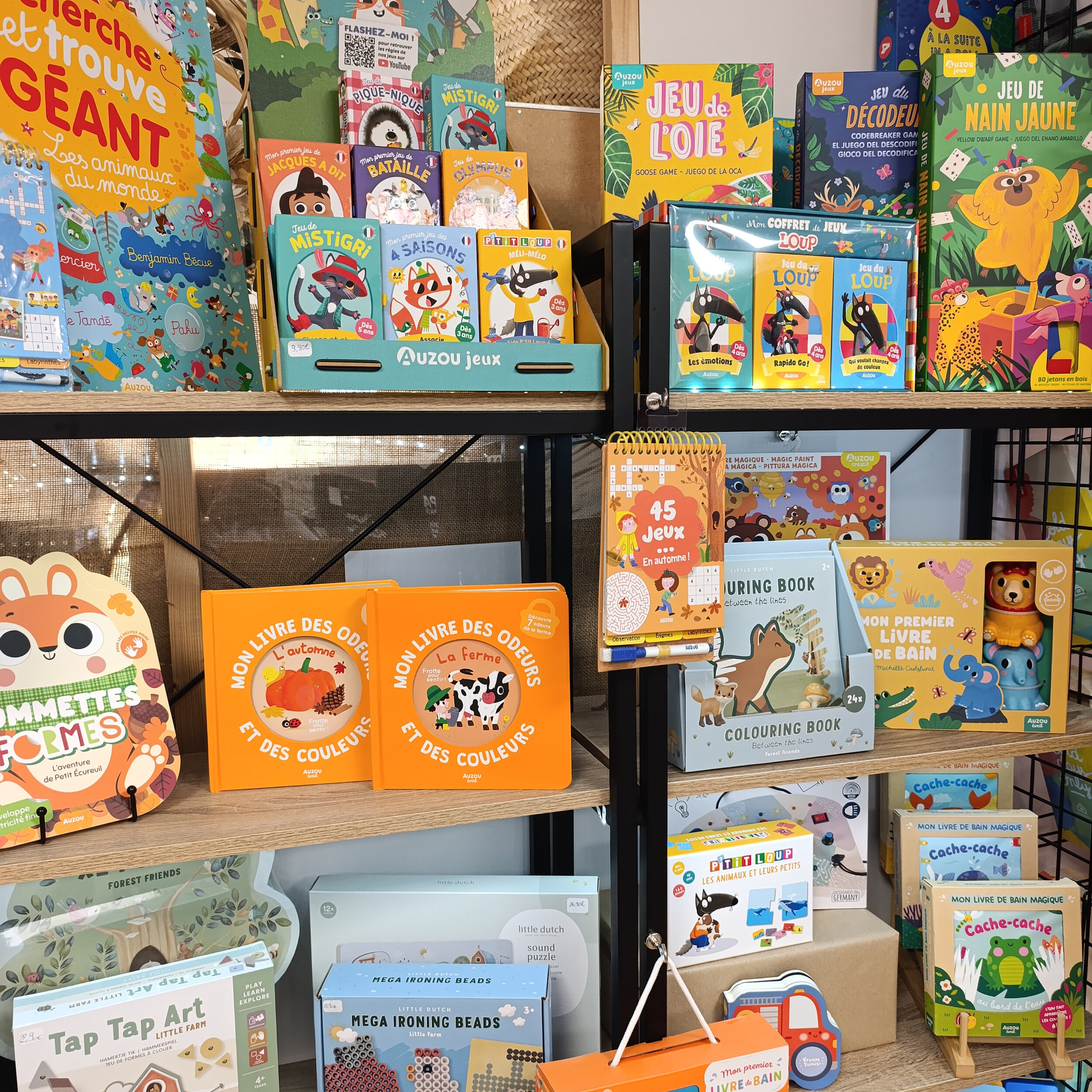 Livres, activités et papeterie