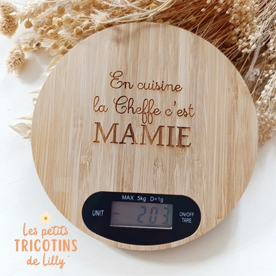 balance-cuisine-bois-personnalisee-gravure-texte-au-choix (2)