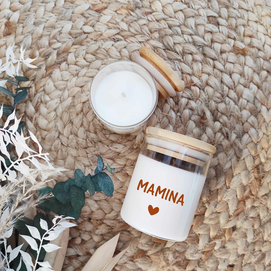 BOUGIE PARFUMEE "SURNOM" IDÉES CADEAUX/MAMIE Les petits Tricotins de lilly