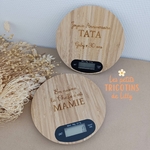 balance-cuisine-bois-personnalisee-gravure-texte-au-choix