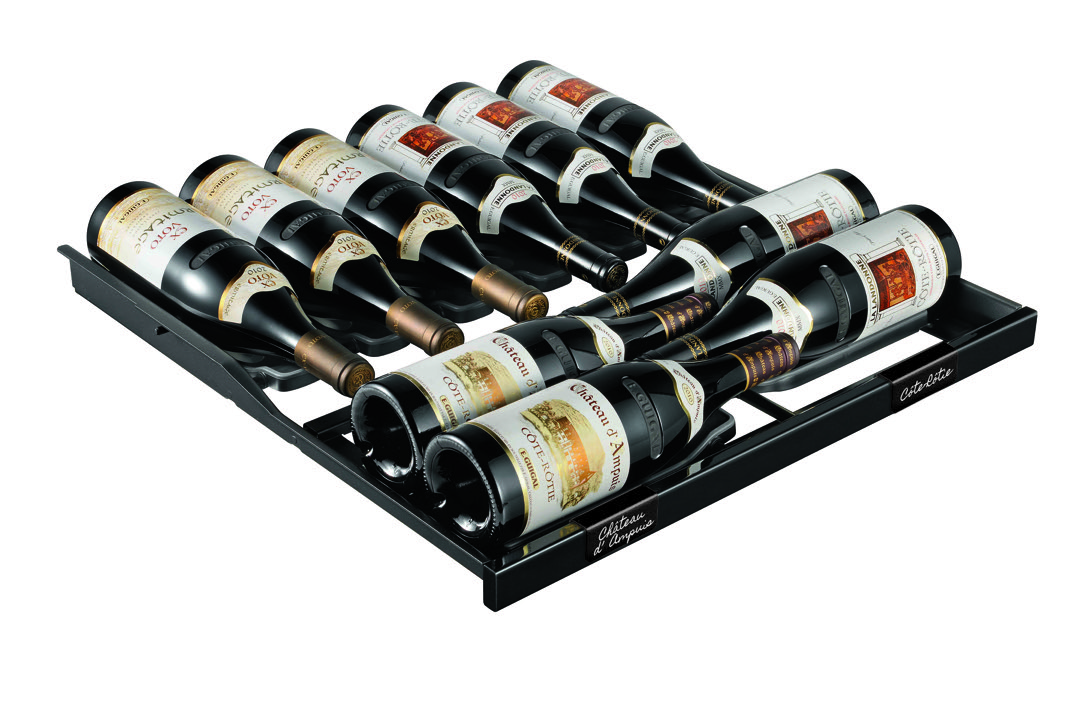 clayette coulissante premium eurocave avec support individuel de bouteille1