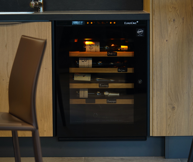 eurocave inspiration porte vitree facade chene 655x550