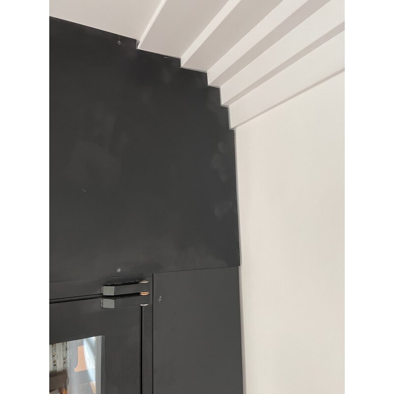 Finitions thermolaqué noir mat cave à vin design