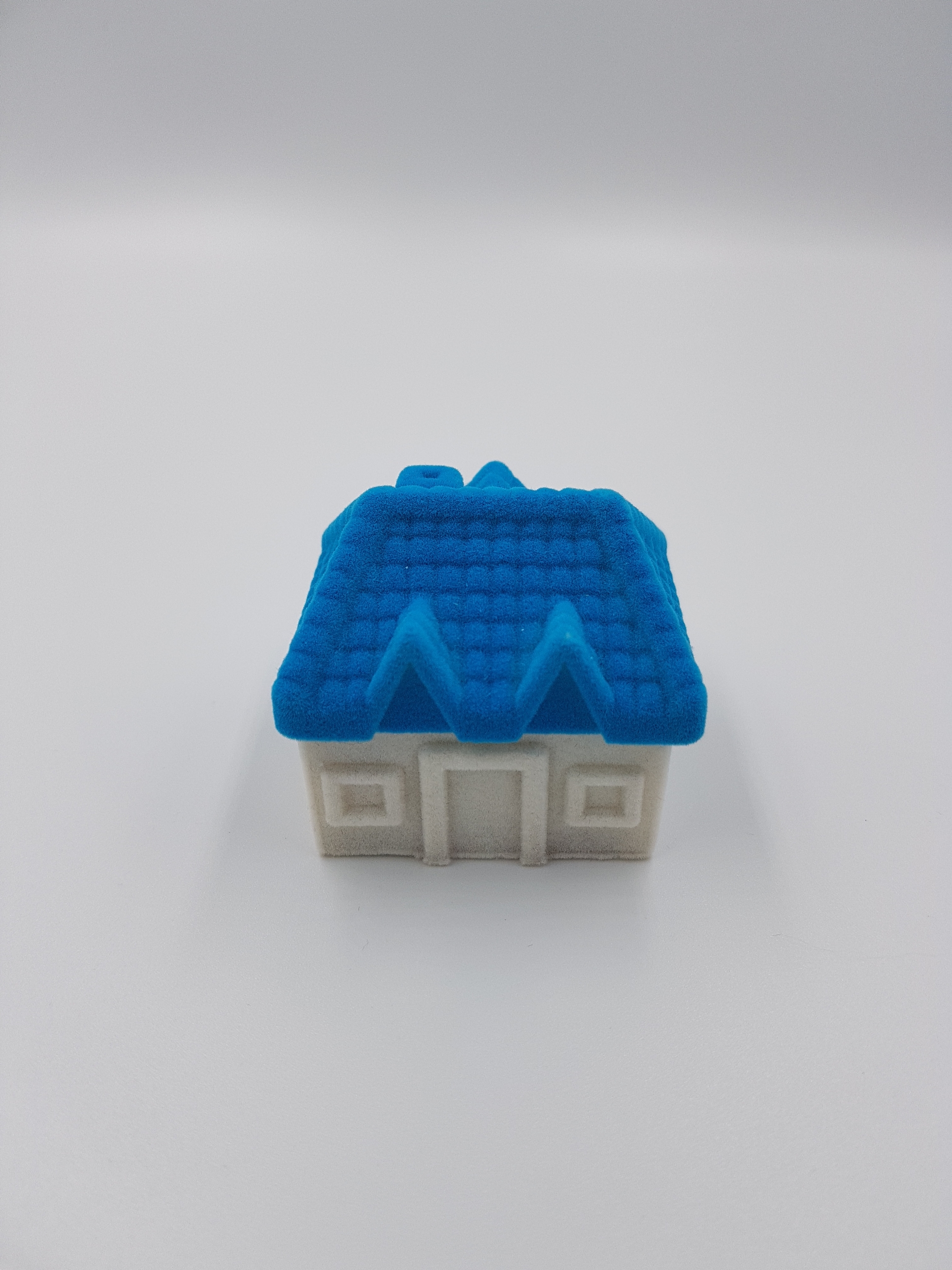 ecrin-a-bijoux-enfant-boucles-doreilles-maison-bleu