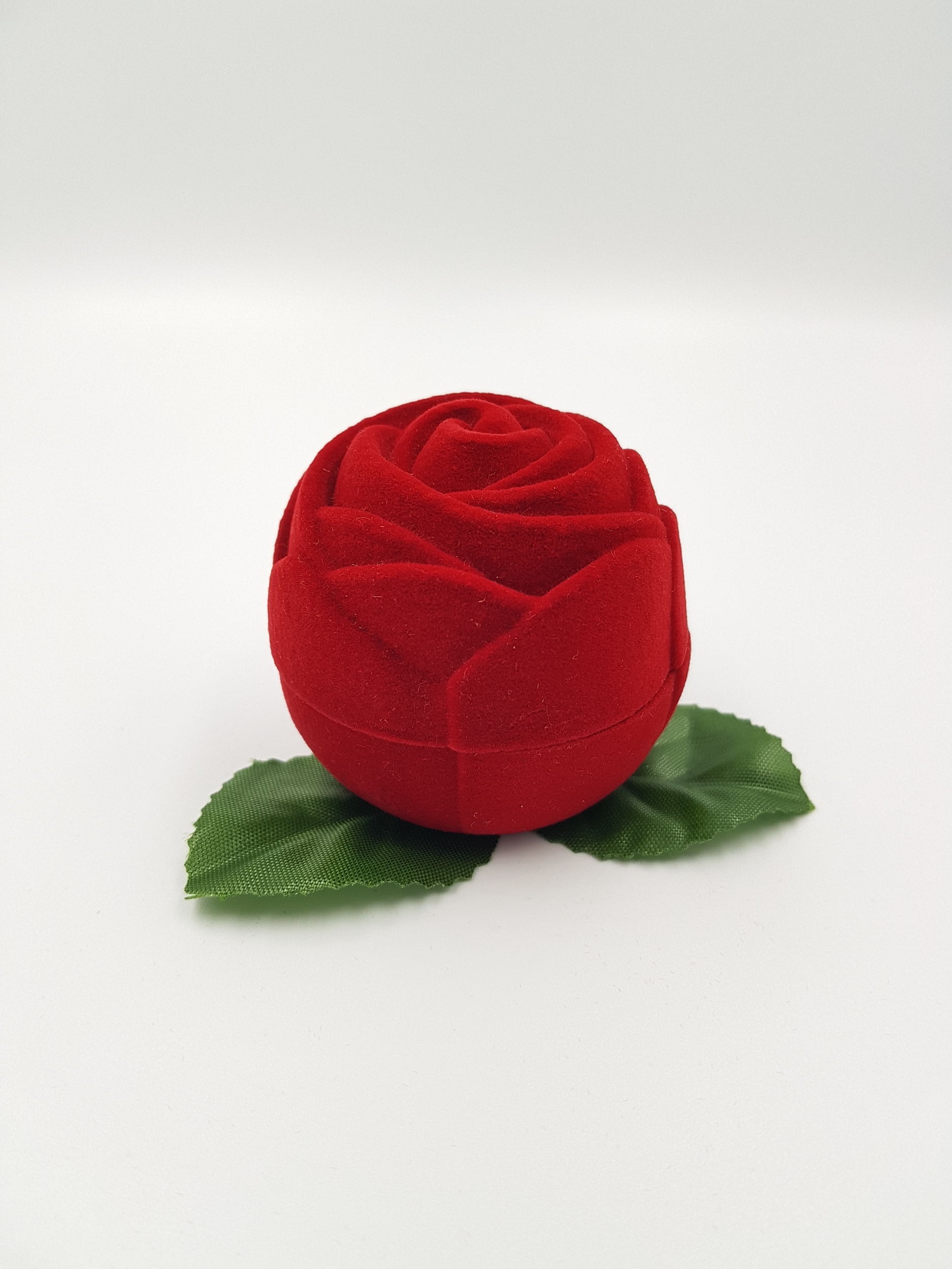 boite-écrin-bijou-boucle-oreille-pendentif-grosse-rose-rouge