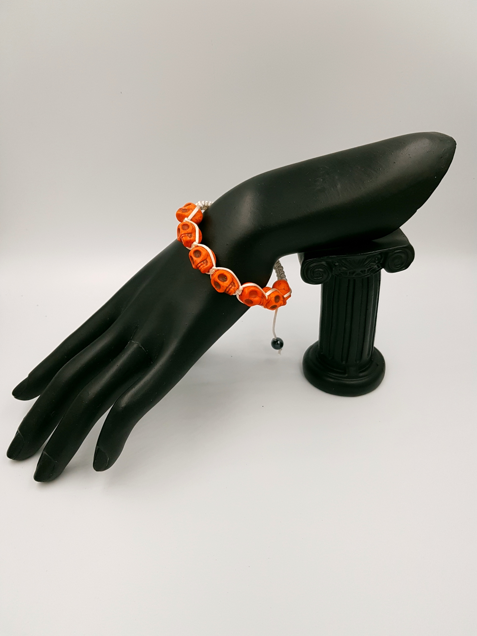 bracelet-halloween-cranes-perles-resine-orange-soie-unisexe