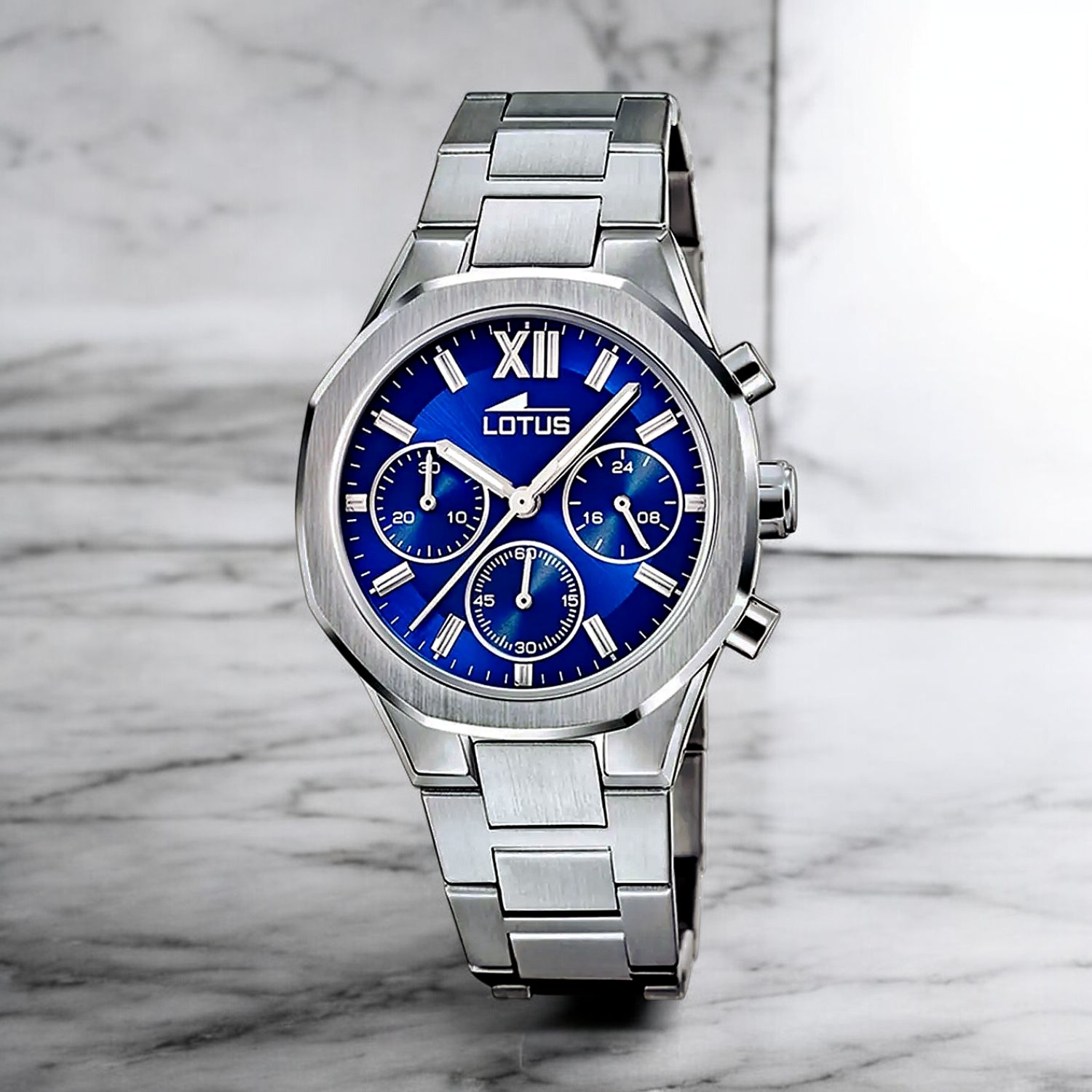 Lotus Excellent 18869_2-montre-bracelet-femme-acier-cadran-bleu