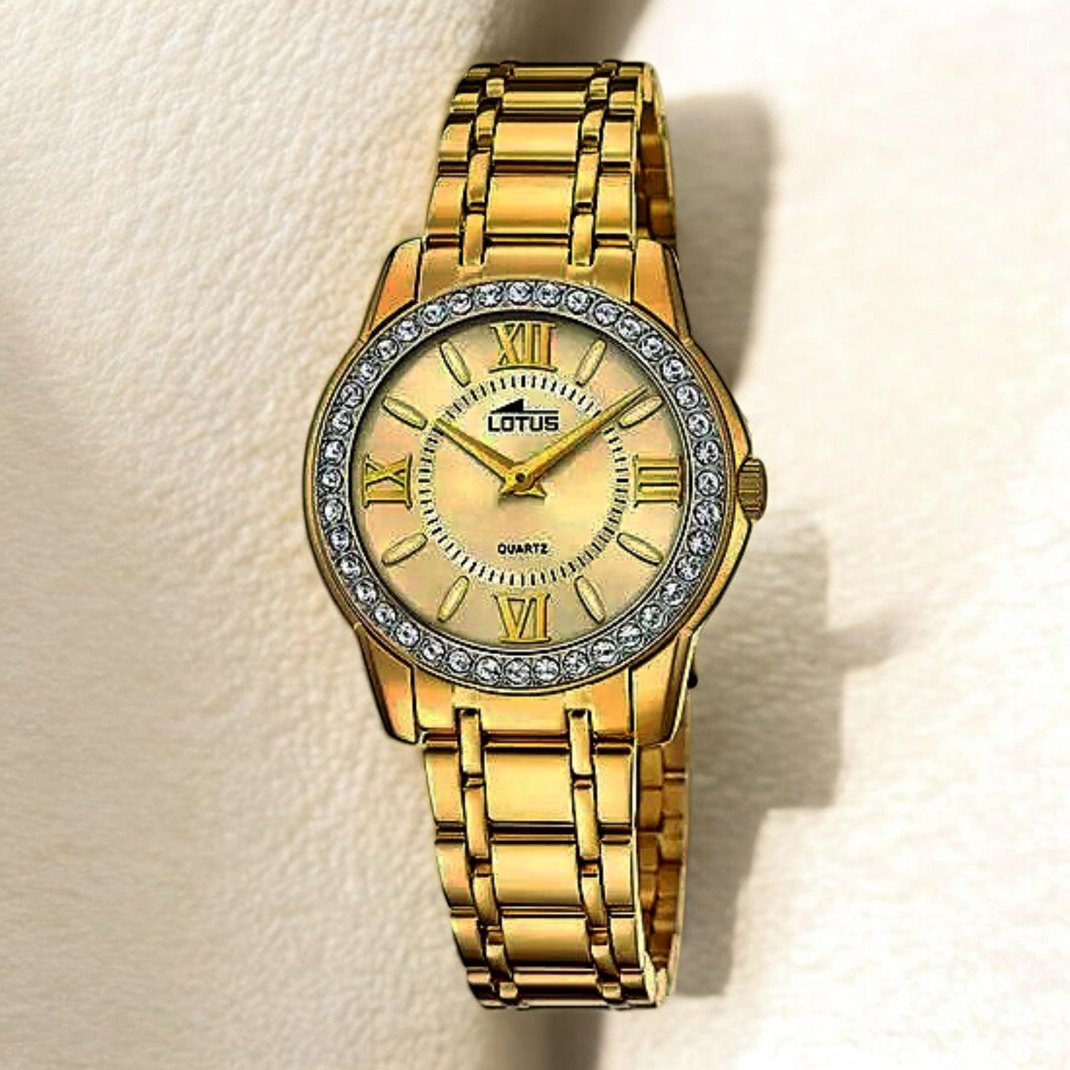 Lotus Bliss 18888_2-montre-femme-plaqué-or-zircons-cadran-champagne