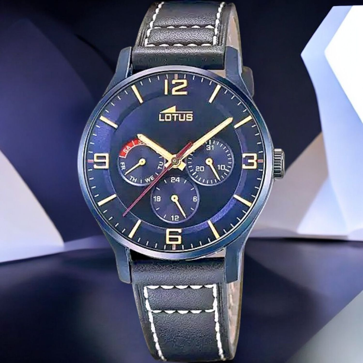 Lotus Chronograph 18833_1-montre-bracelet-cuir-bleu-homme-cadran-bleu