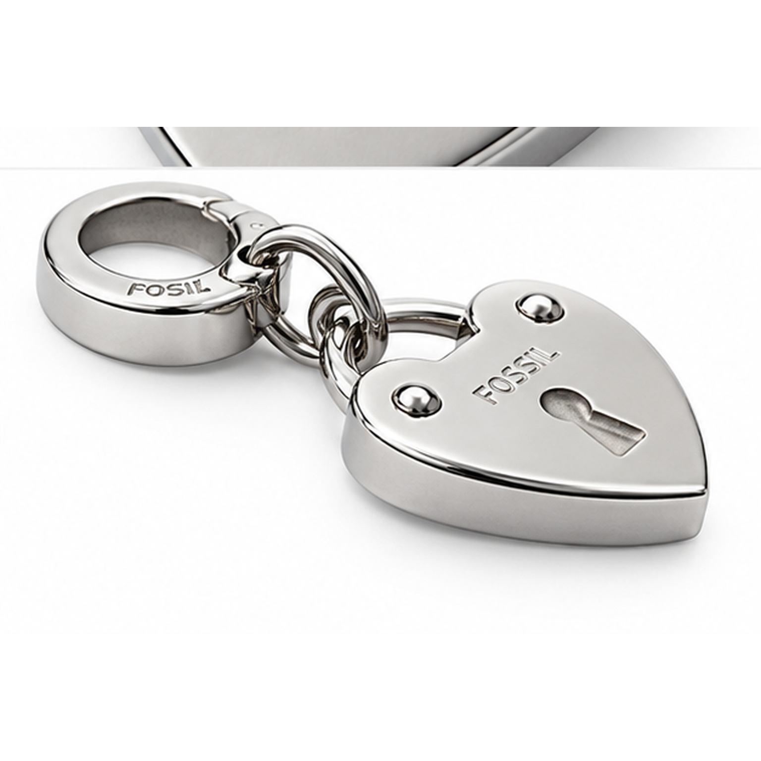 fossil_cadenas_coeur_05_vue_profil