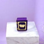 écrin-cadeau-a-bijoux-en-velours-avec-cœur-or