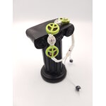 bracelet-signe-de-paix-resine-verte-soie-blanche-perle-argent-style-boheme