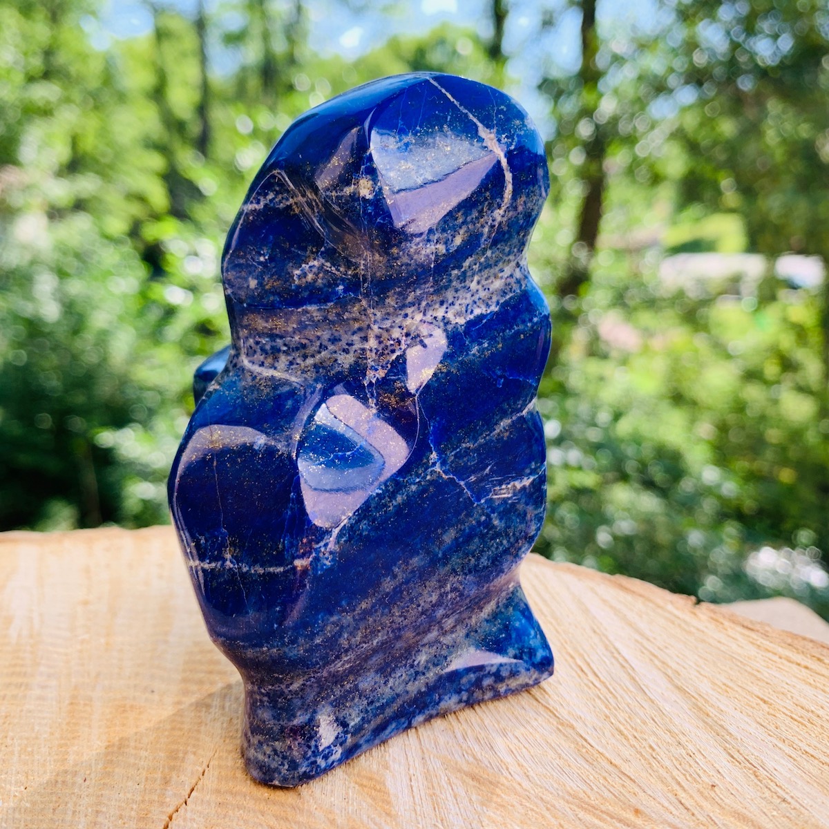 forme-libre-lapis-lazuli-pierre-naturelle-pierres-du-monde-vosges-107 - copie