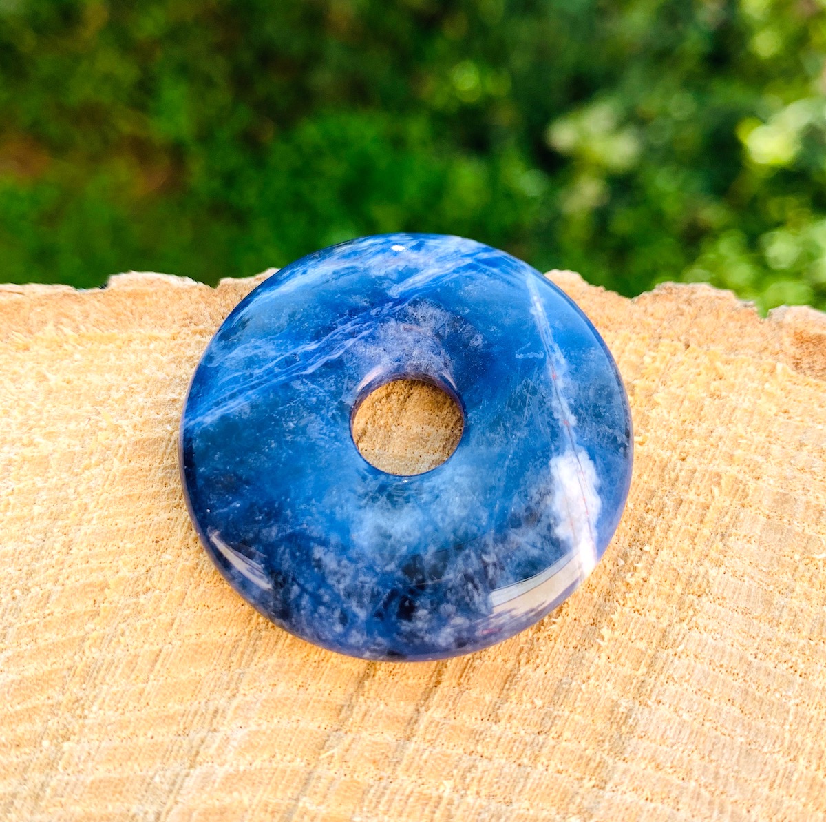 sodalite-pierre-naturelle-donut-pierres-du-monde-vosges-147