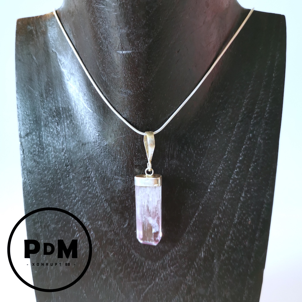 pendentif-kunzite-pierre-naturelle-brut-mm-pierres-du-monde-vosges-1