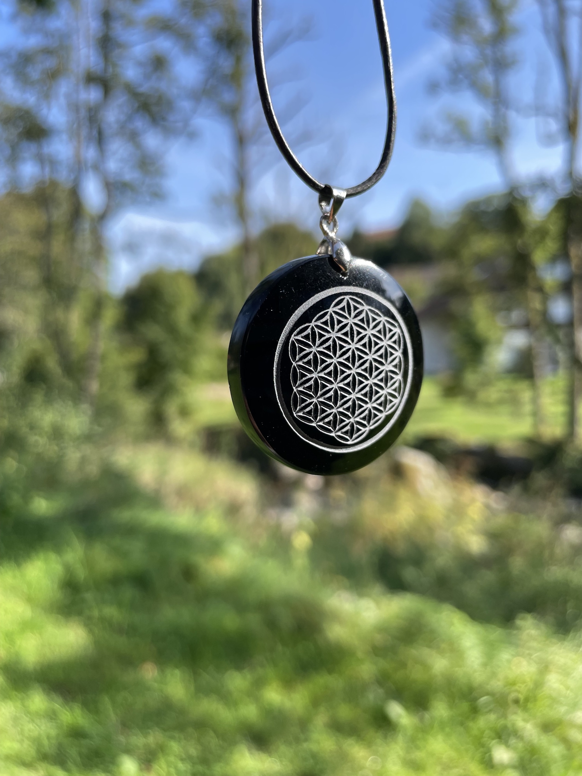 pendentif-obsidienne-fleur de-vie-pierres-du-monde-vosges-2