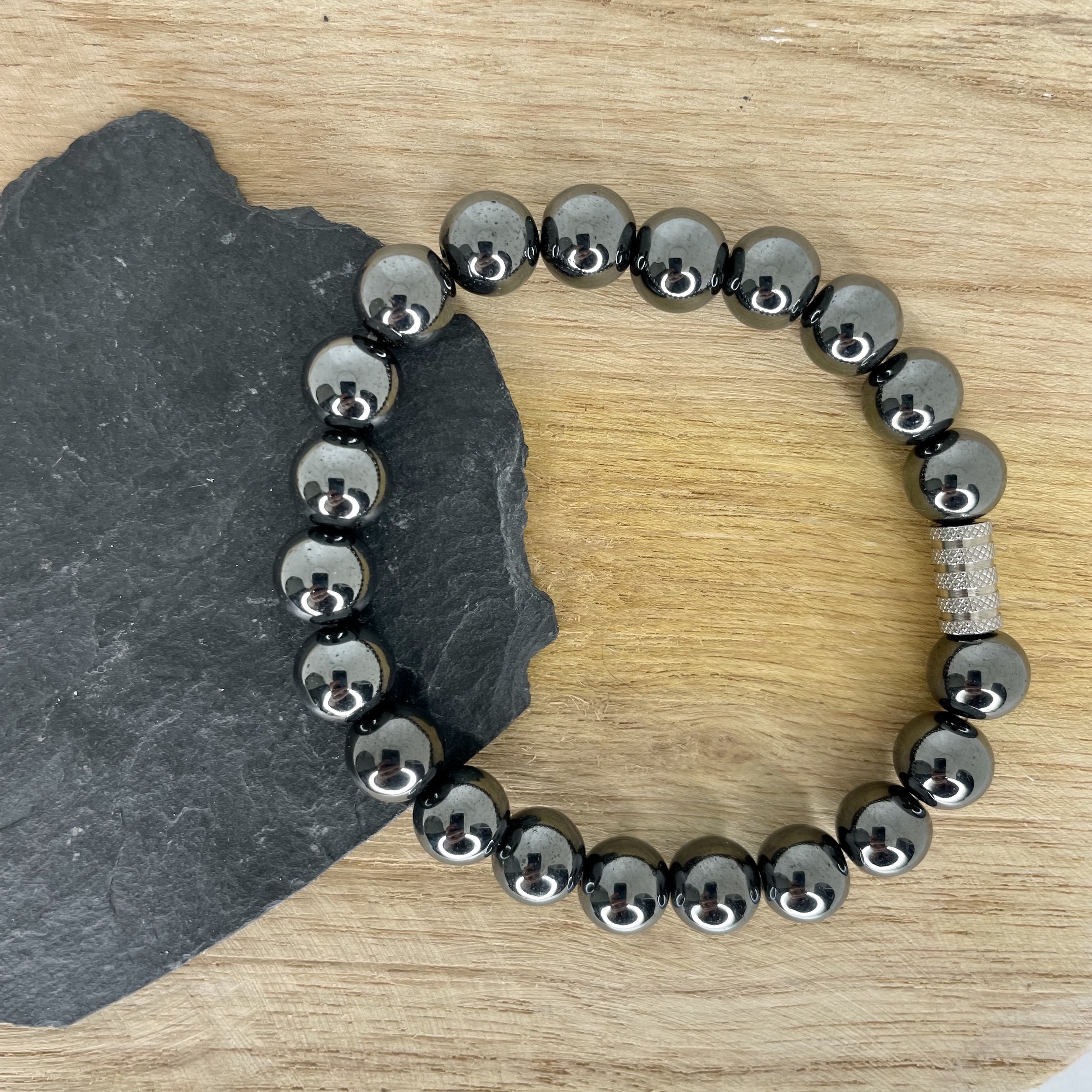 BRACELET-HEMATITE-PIERRES-DU-MONDE-VOSGES