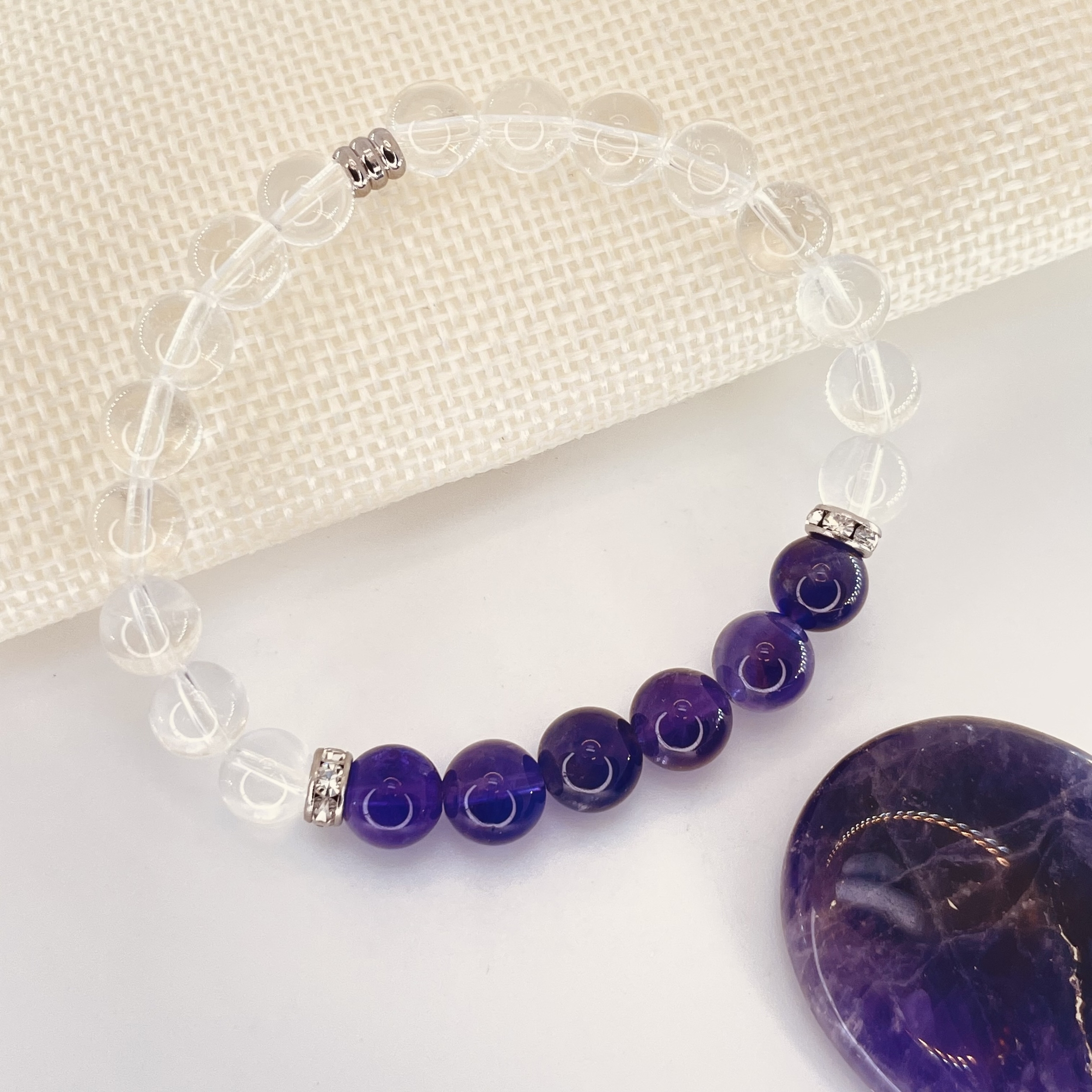 Bracelet perles Astro Verseau Quartz Blanc et Amethyste en pierre naturelle et strass acier