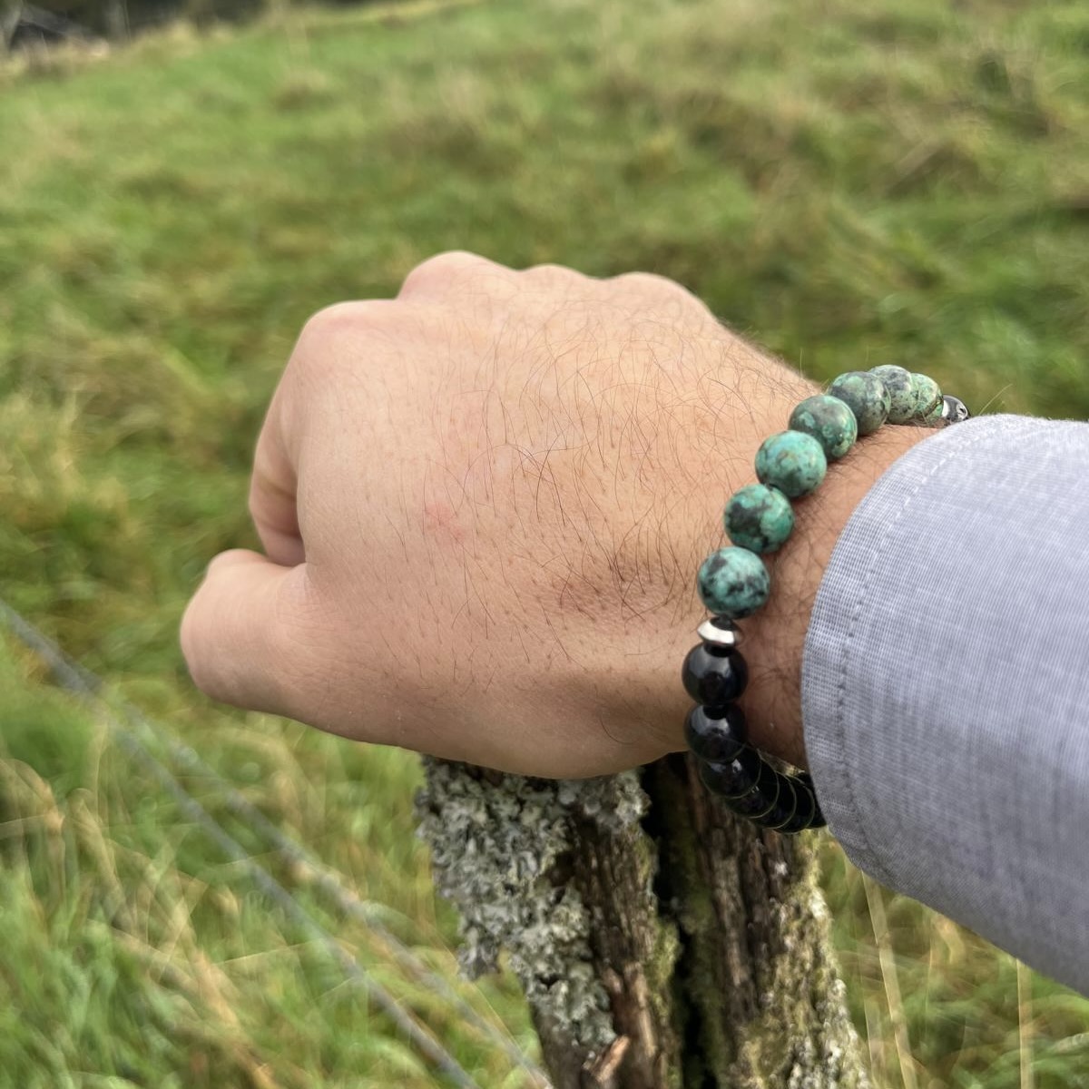 BRACELET-HOMME-ASTRO-CAPRICORNE-PIERRES-DU-MONDE-VOSGES