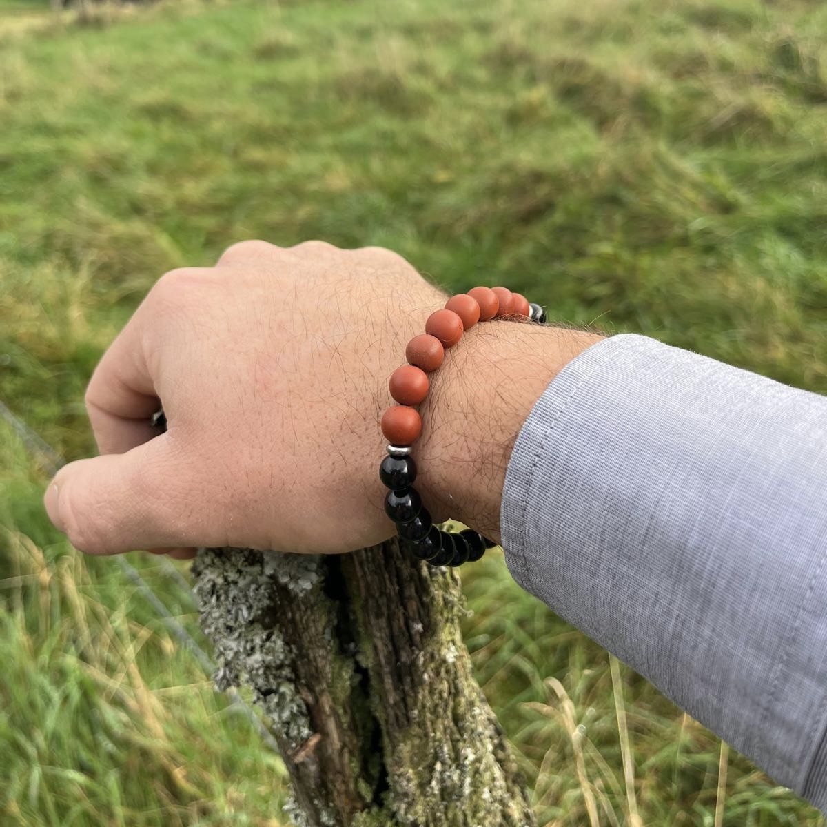 BRACELET-HOMME-ASTRO-SCORPION-PIERRES-DU-MONDE-VOSGES