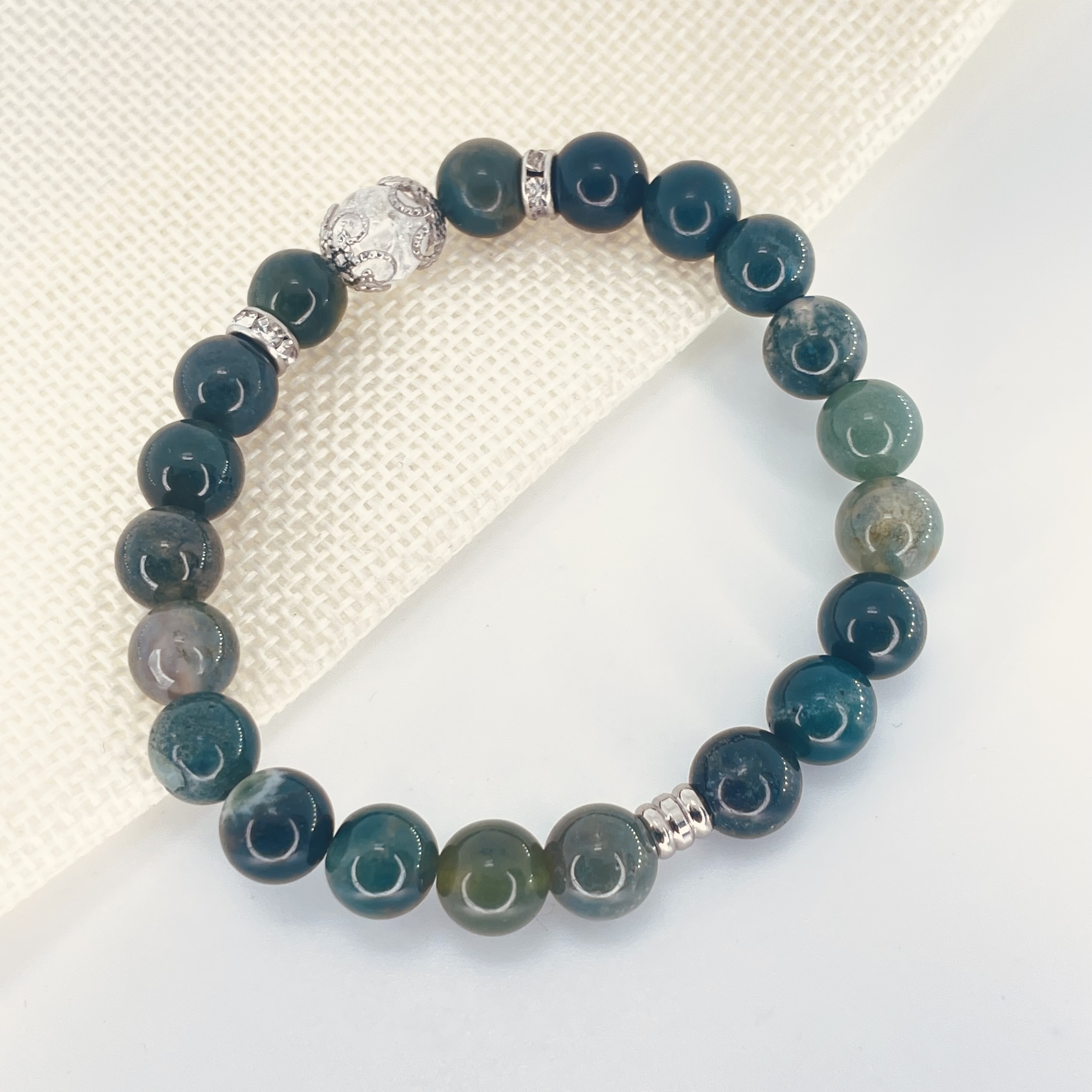 Bracelet perles 8mm Agate Mousse avec perles de quartz craquelé, strass et acier