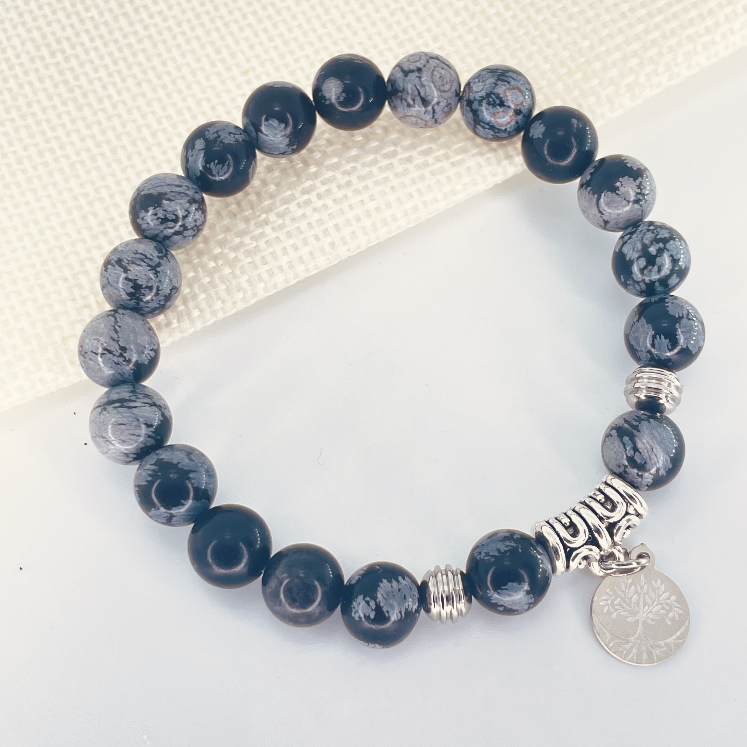Bracelet Obsidienne neigeuse en pierre naturelle perles 8 mm avec symbole arbre de vie