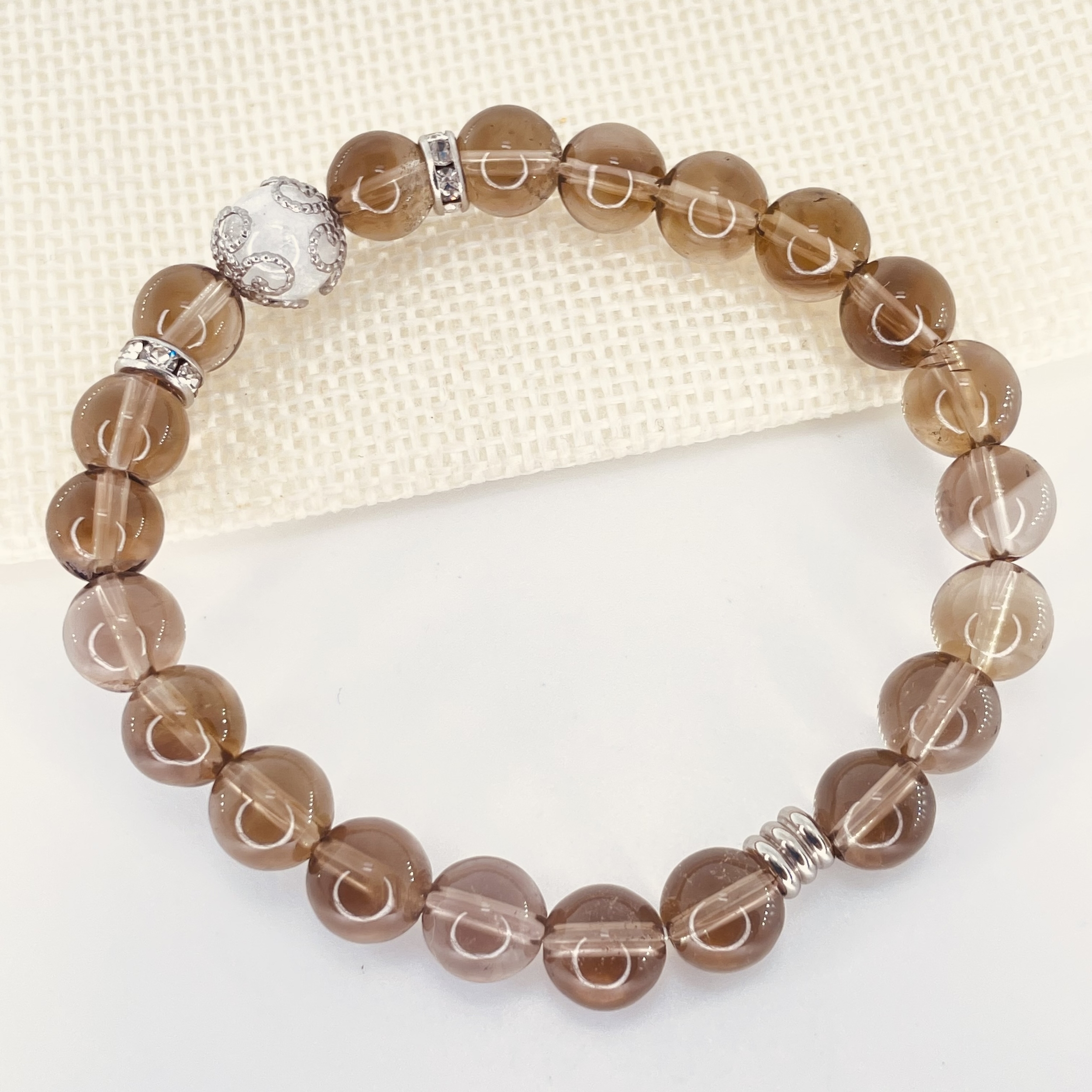 Bracelet perles 8mm Quartz Fumé avec perle de quartz craquelé, strass et acier