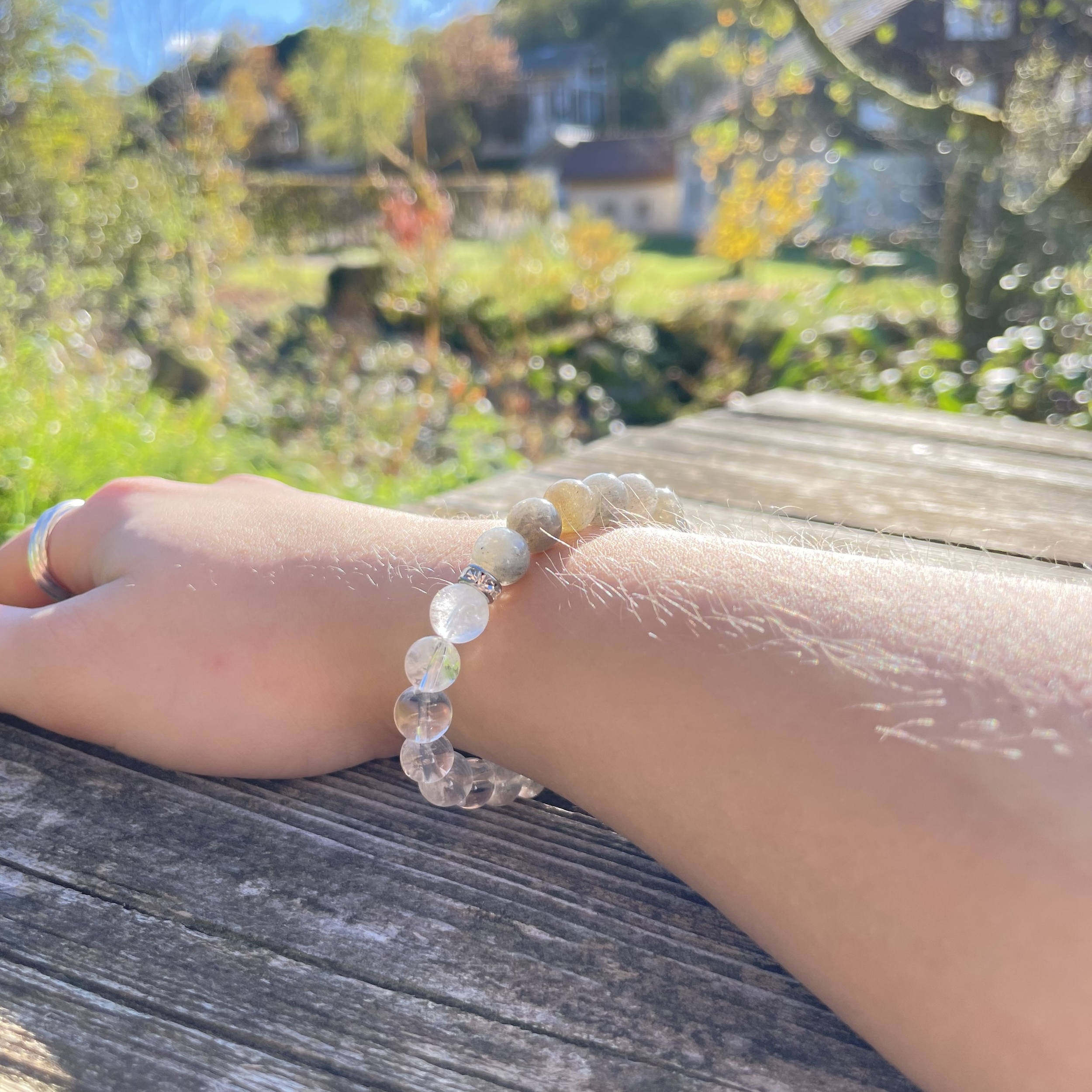 BRACELET-PORTĒ-ASTRO-FEMME-POISSON-PIERRES-DU-MONDE-VOSGES