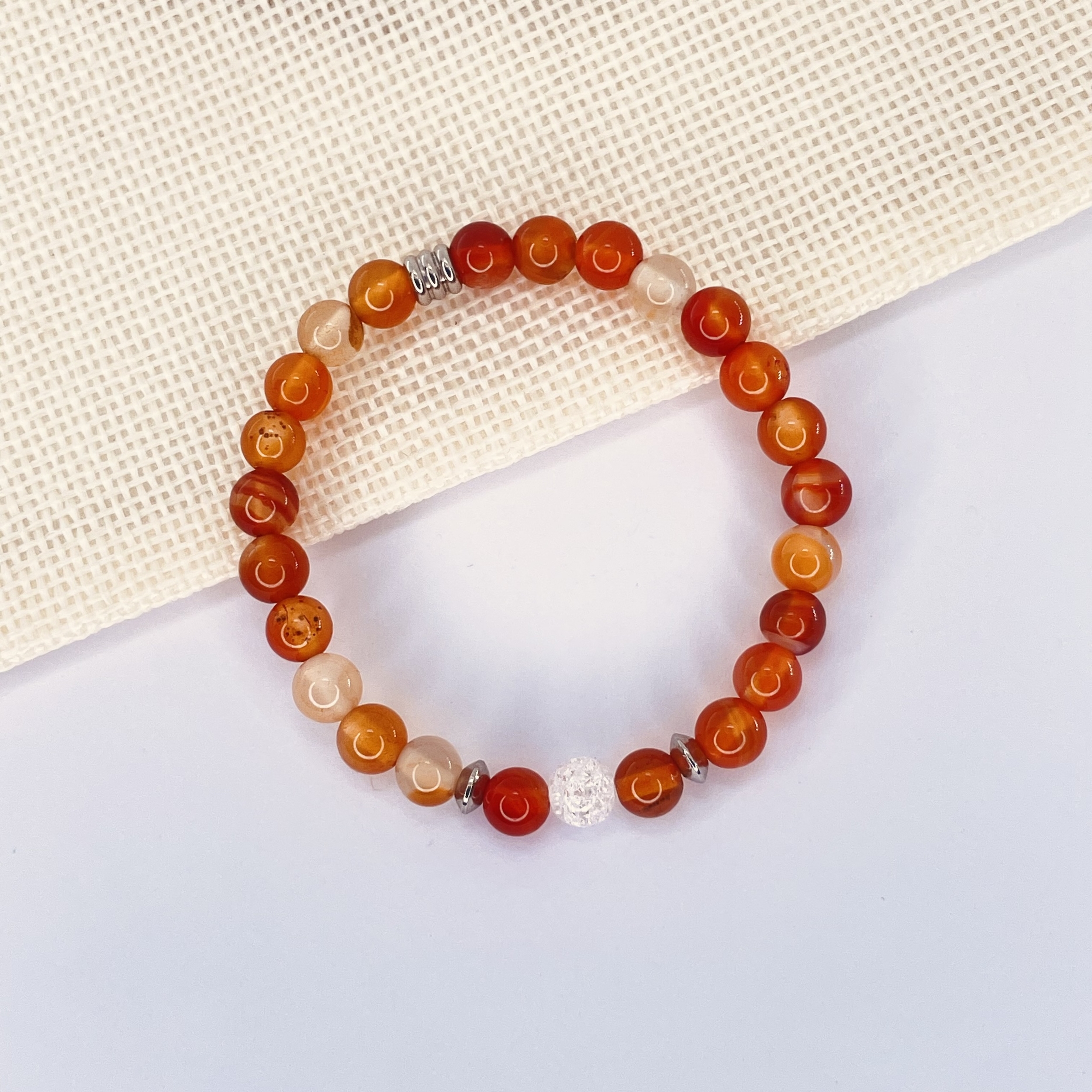 Bracelet enfant Cornaline et Quartz blanc craquelé en pierre naturelle perles 6 mm décor acier