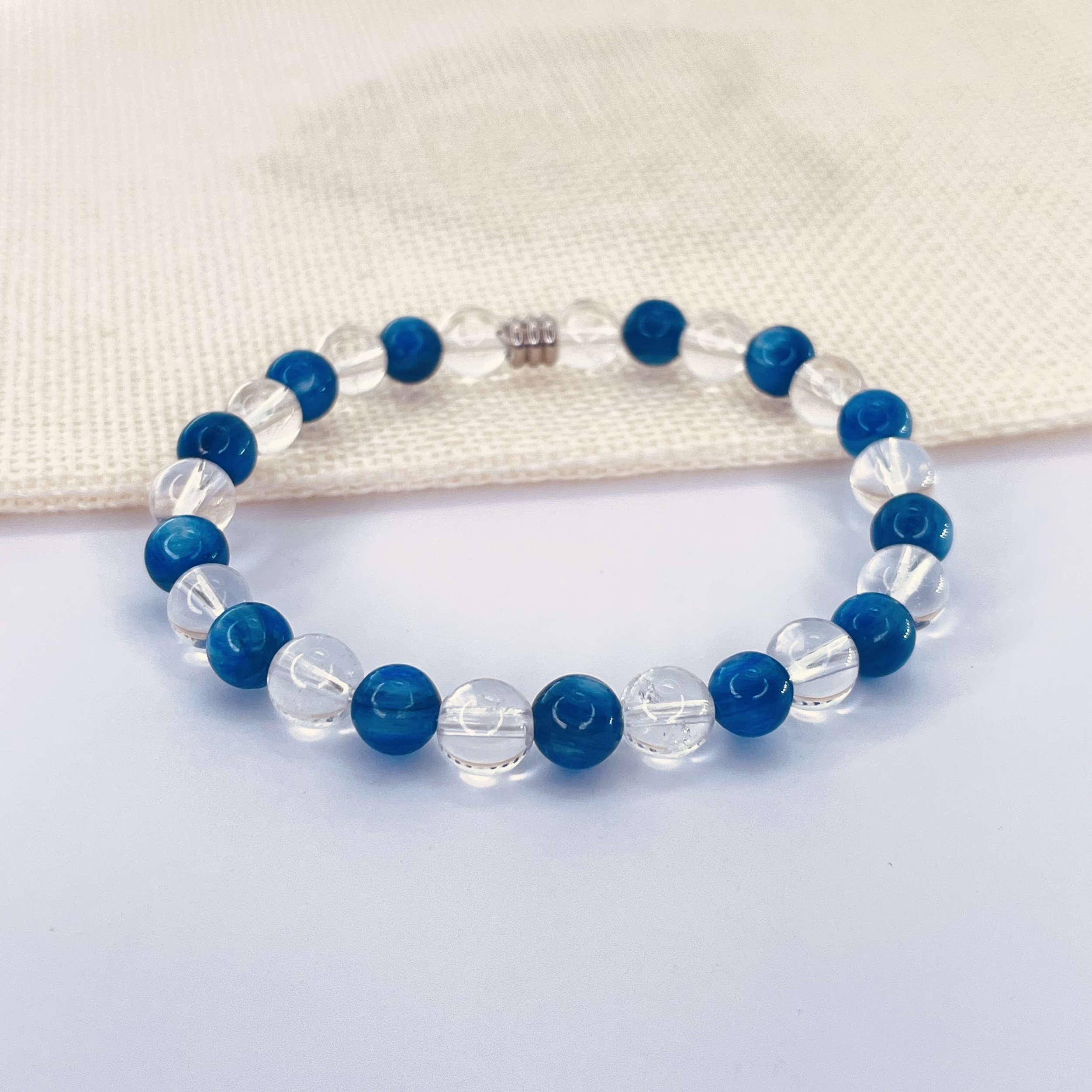 BRACELET-CYANITE-QUARTZ-BLANC-BIS-PIERRES-DU-MONDE-VOSGES