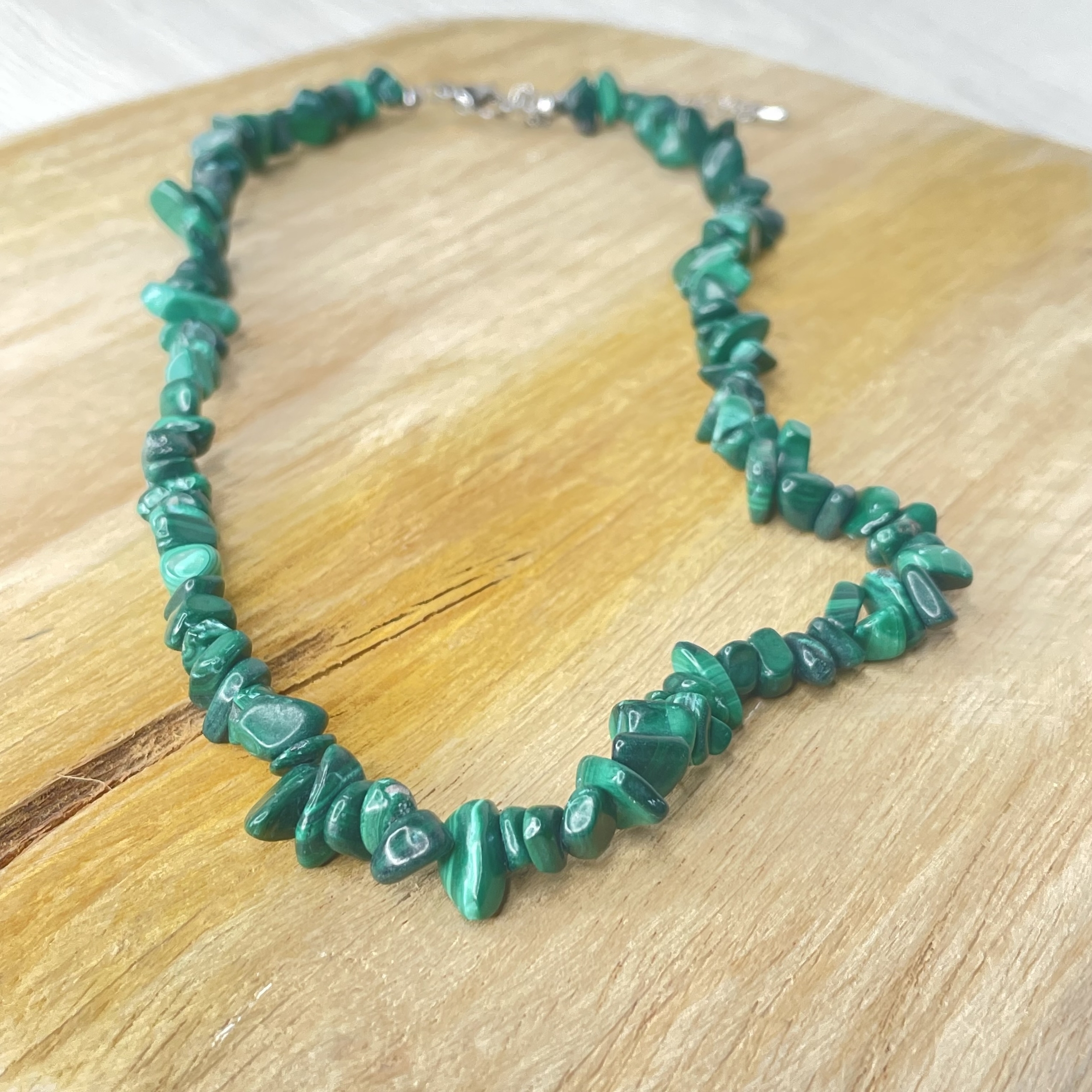 COLLIER-MALACHITE-BIS-BAROQUE-PIERES-DU-MONDE-VOSGES
