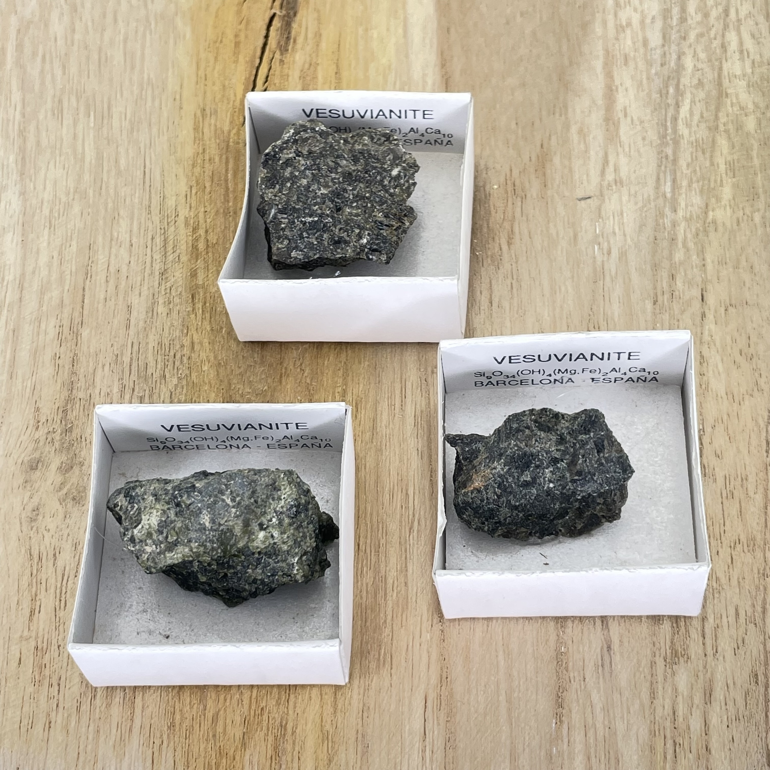 Pierre Brut De Collection Vesuvanite
