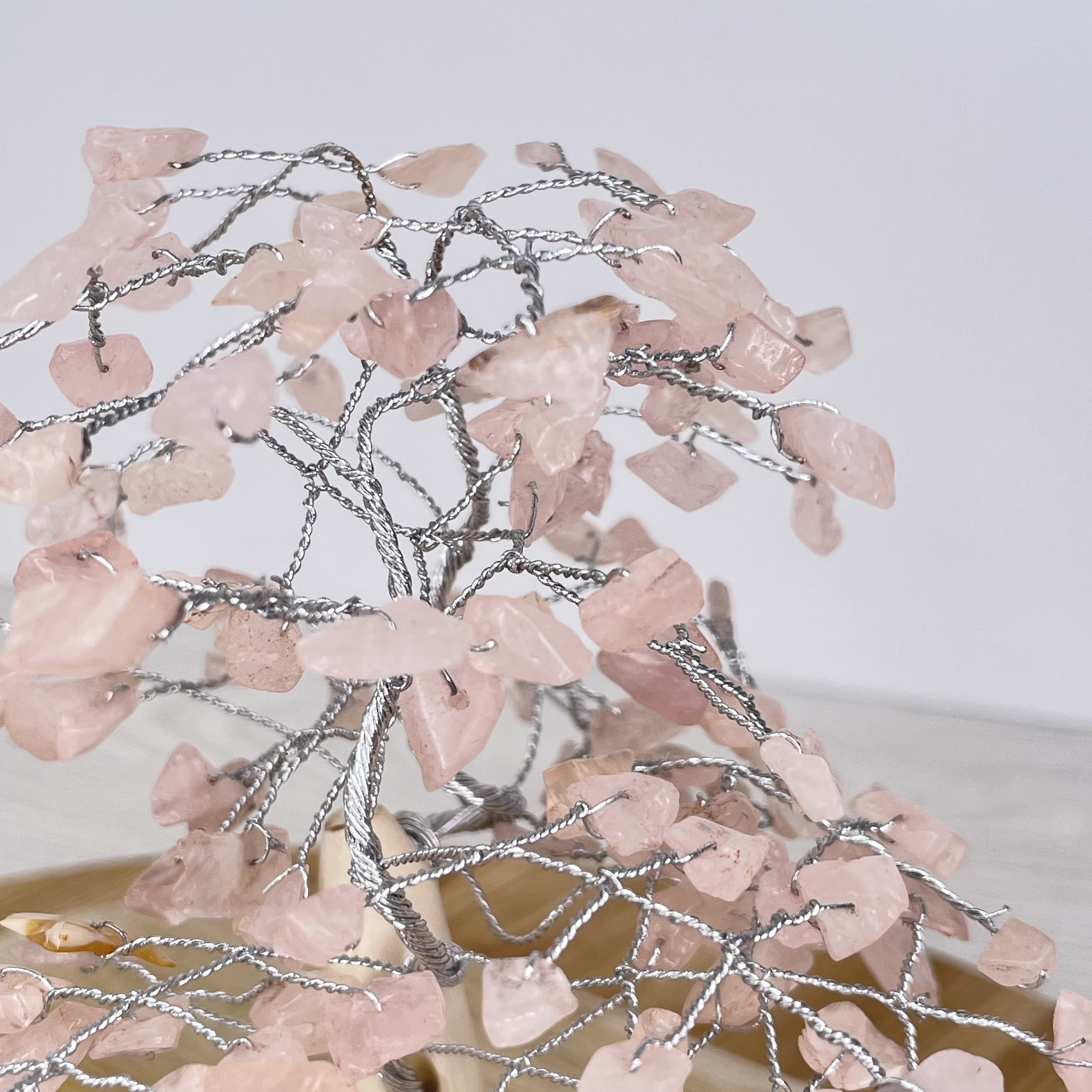 ARBRE-DE-VIE-QUARTZ-ROSE-4-PIERRES-DU-MONDE-VOSGES