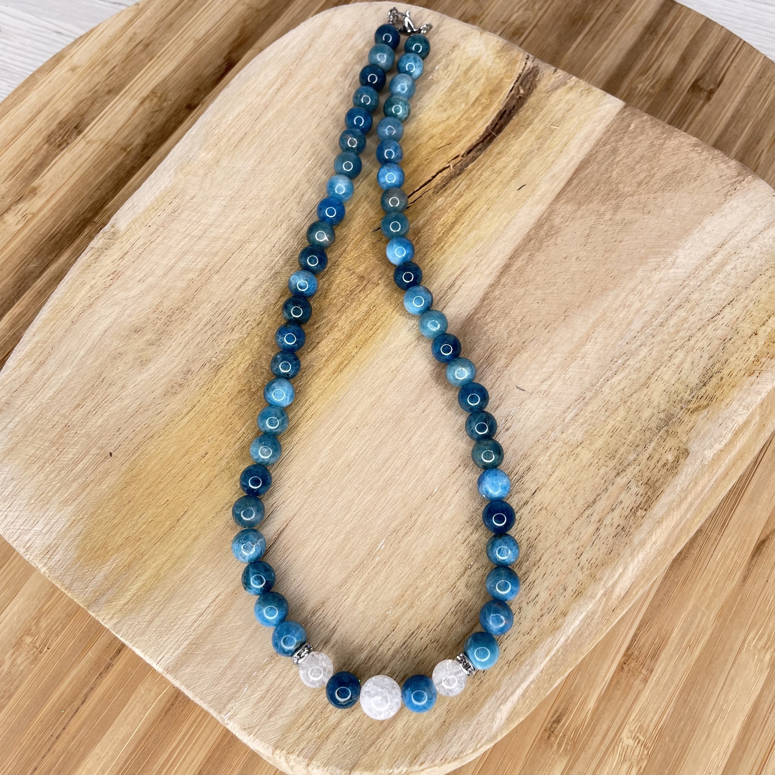 COLLIER-APATITE-CISTAL-CRAQUELLE-PIERRES-DU-MONDE-VOSGES2