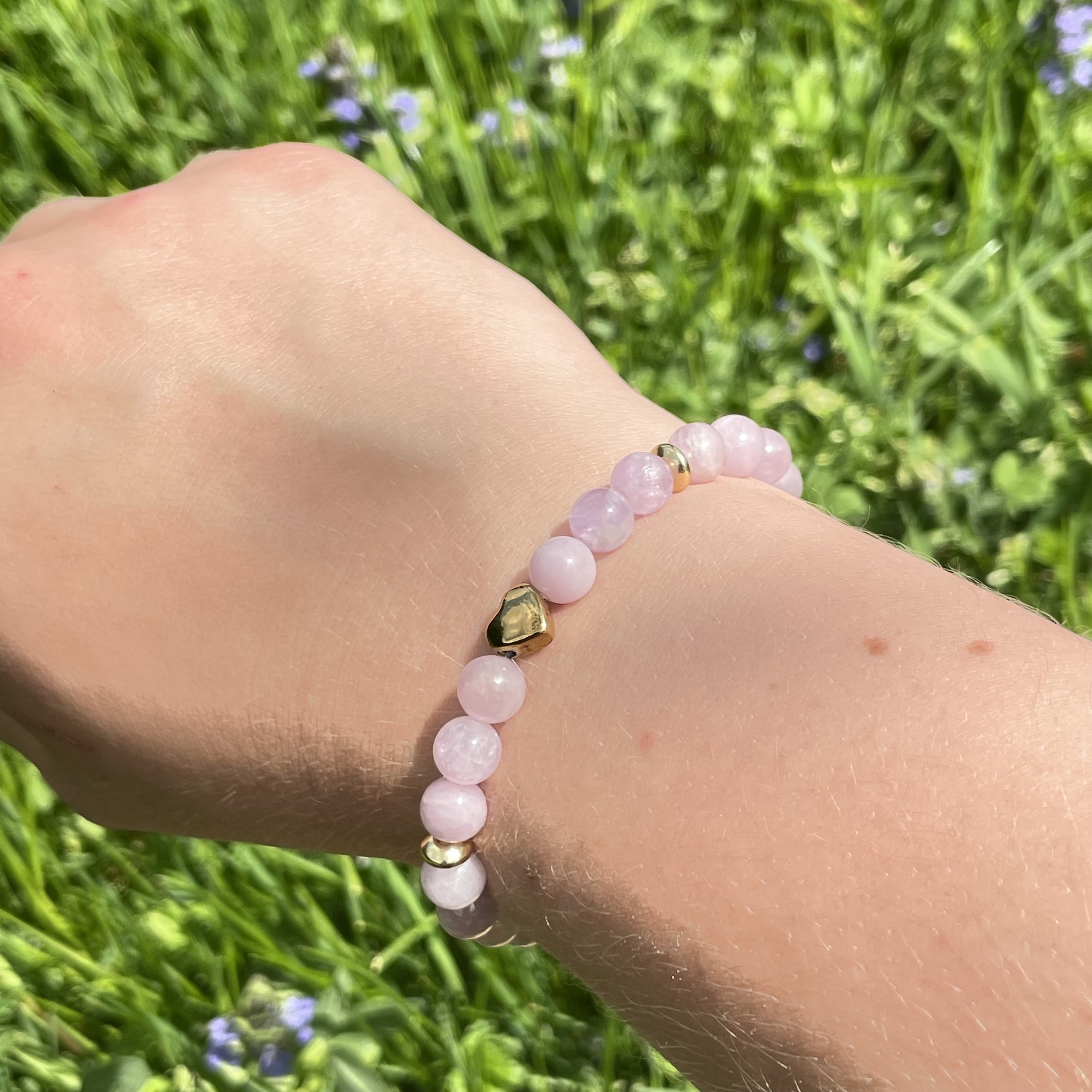 COEUR-RAYONNANT-KUNZITE-PIERRES-DU-MONDE-VOSGES2