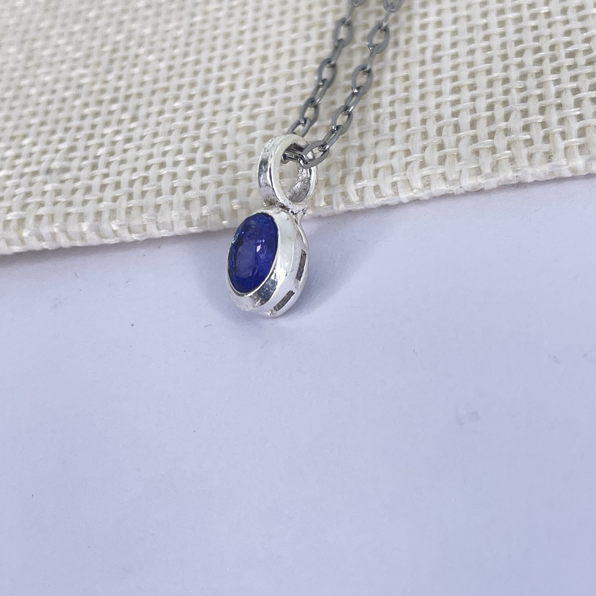PENDENTIF-PM-TANZANITE-ARGENT-PIERRES-DU-MONDE-VOSGES2